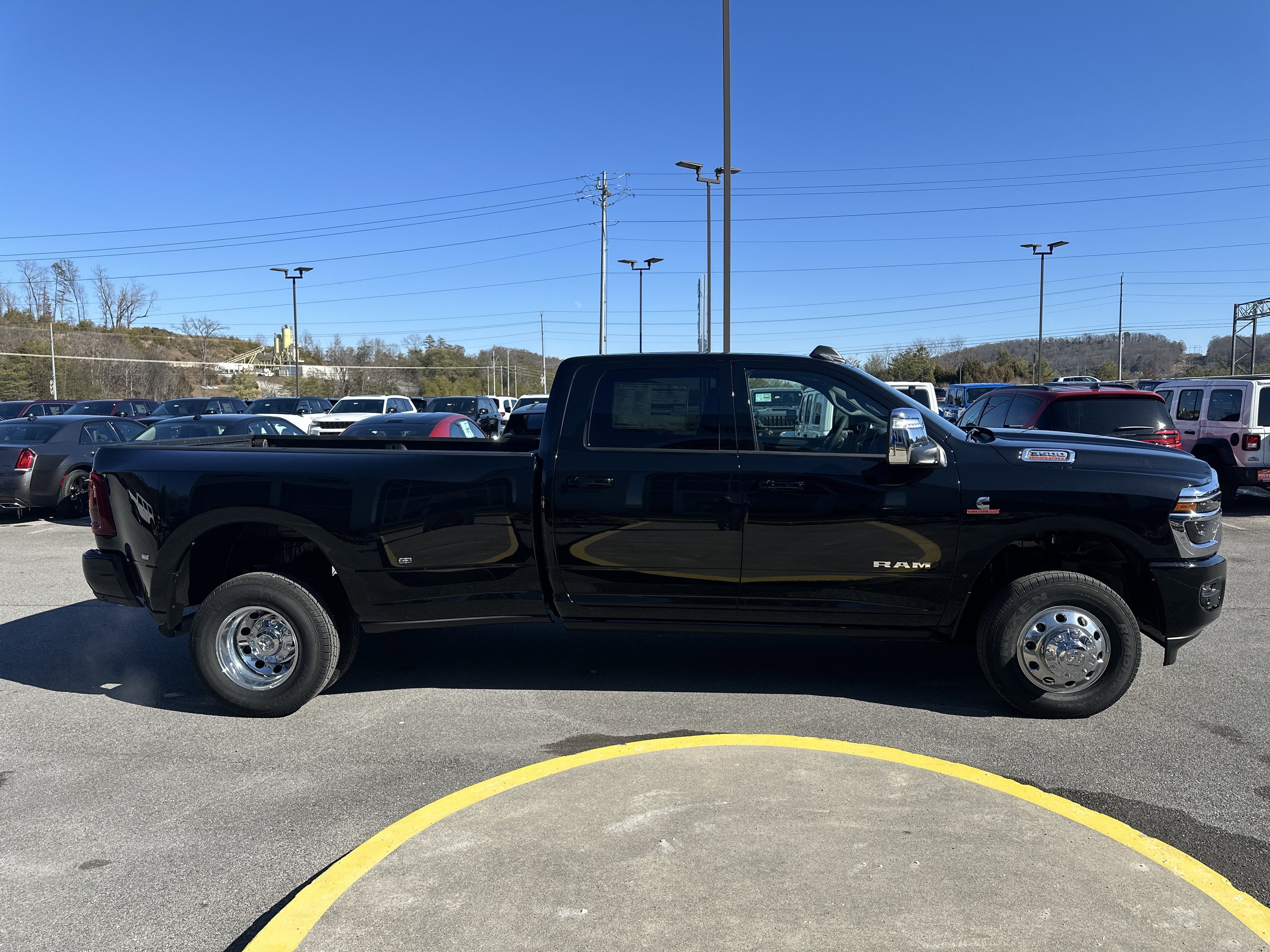 2026 RAM Ram 3500 RAM 3500 LARAMIE CREW CAB 4X4 8' BOX
