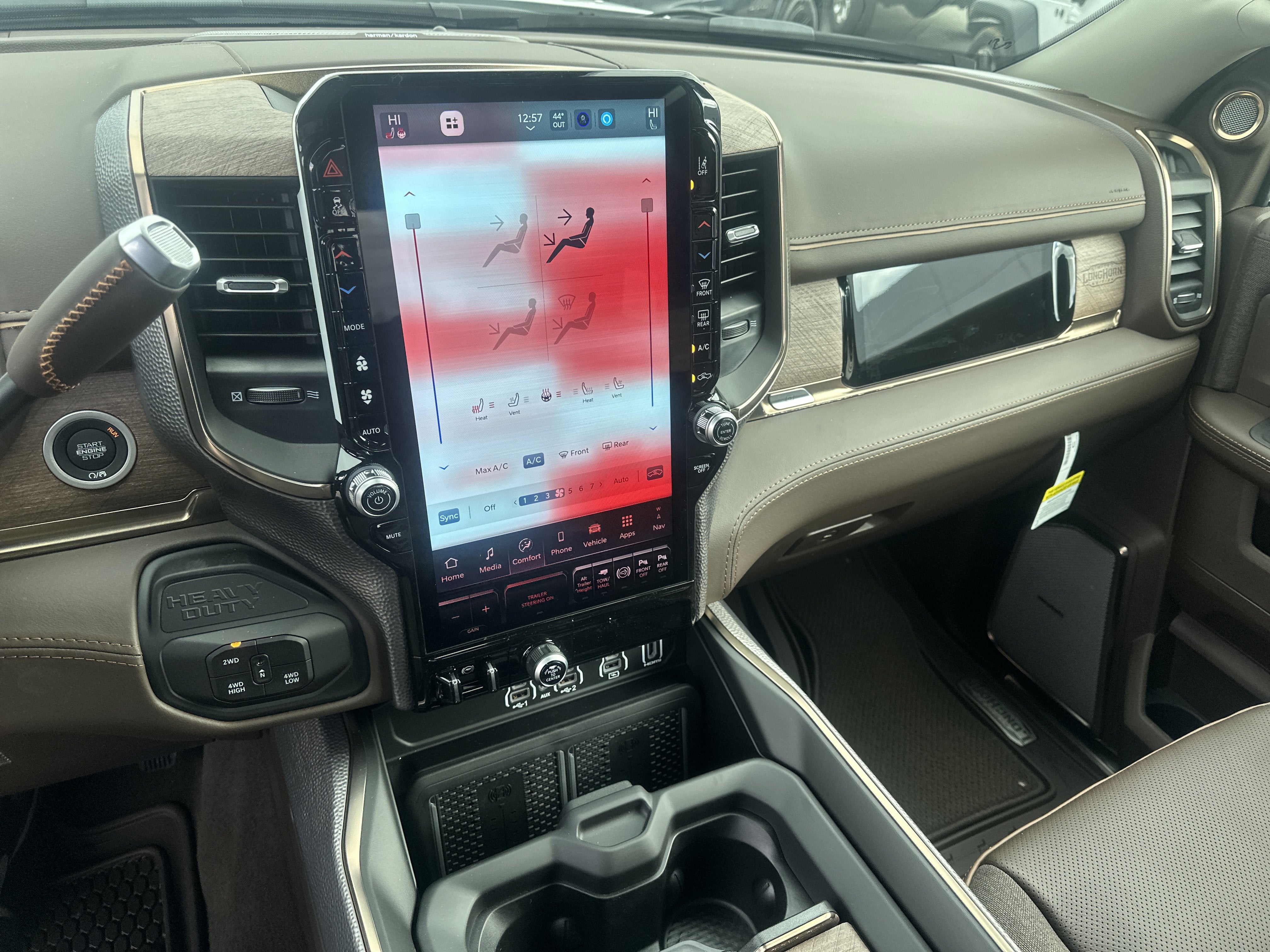 2026 RAM Ram 3500 RAM 3500 LIMITED LONGHORN CREW CAB 4X4 8' BOX