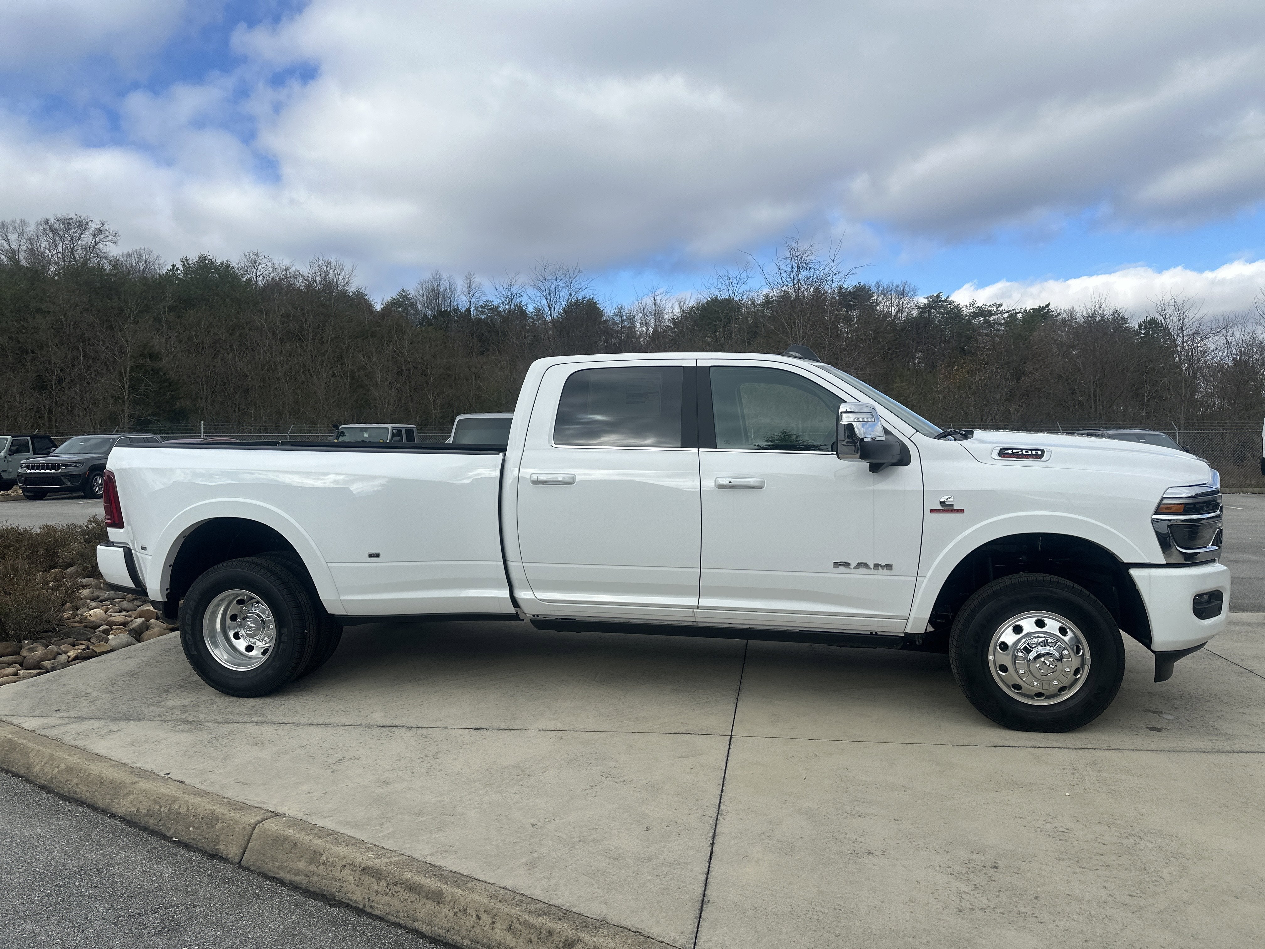 2026 RAM Ram 3500 RAM 3500 LIMITED LONGHORN CREW CAB 4X4 8' BOX