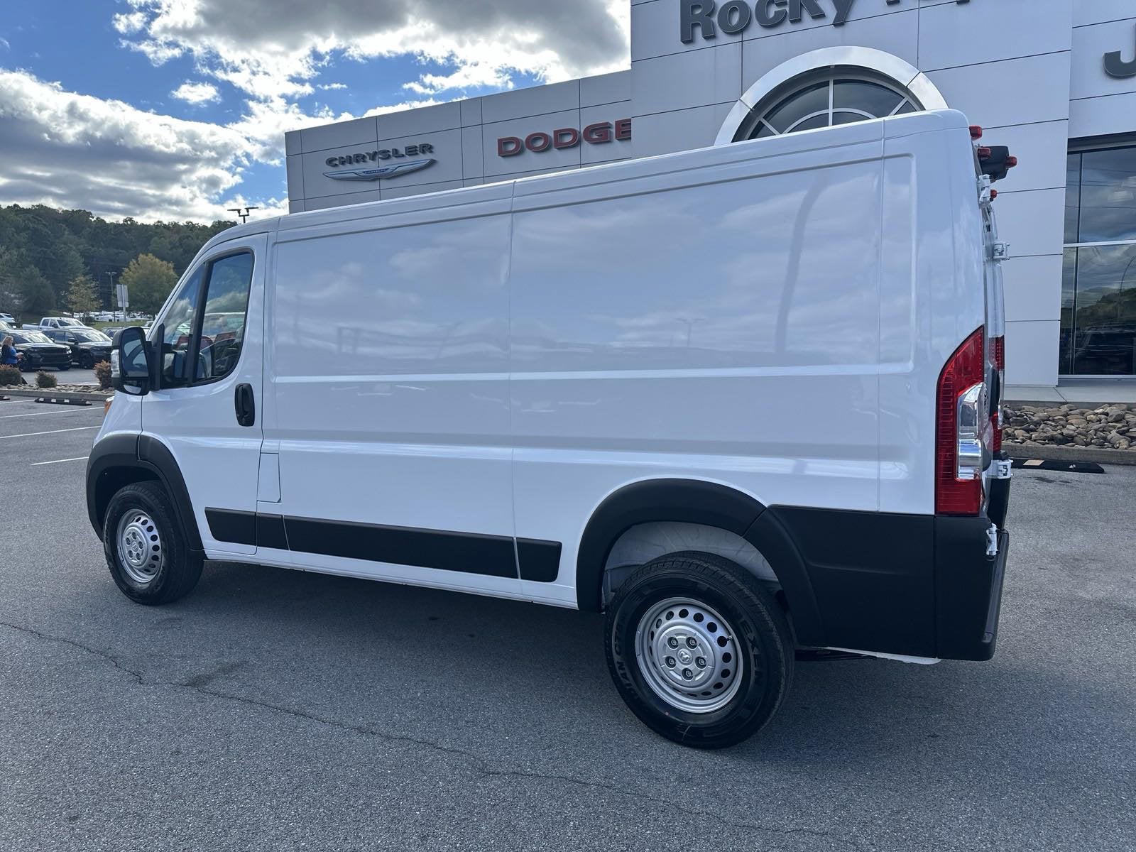 2025 RAM Ram ProMaster RAM PROMASTER 1500 TRADESMAN CARGO VAN LOW ROOF 136' WB