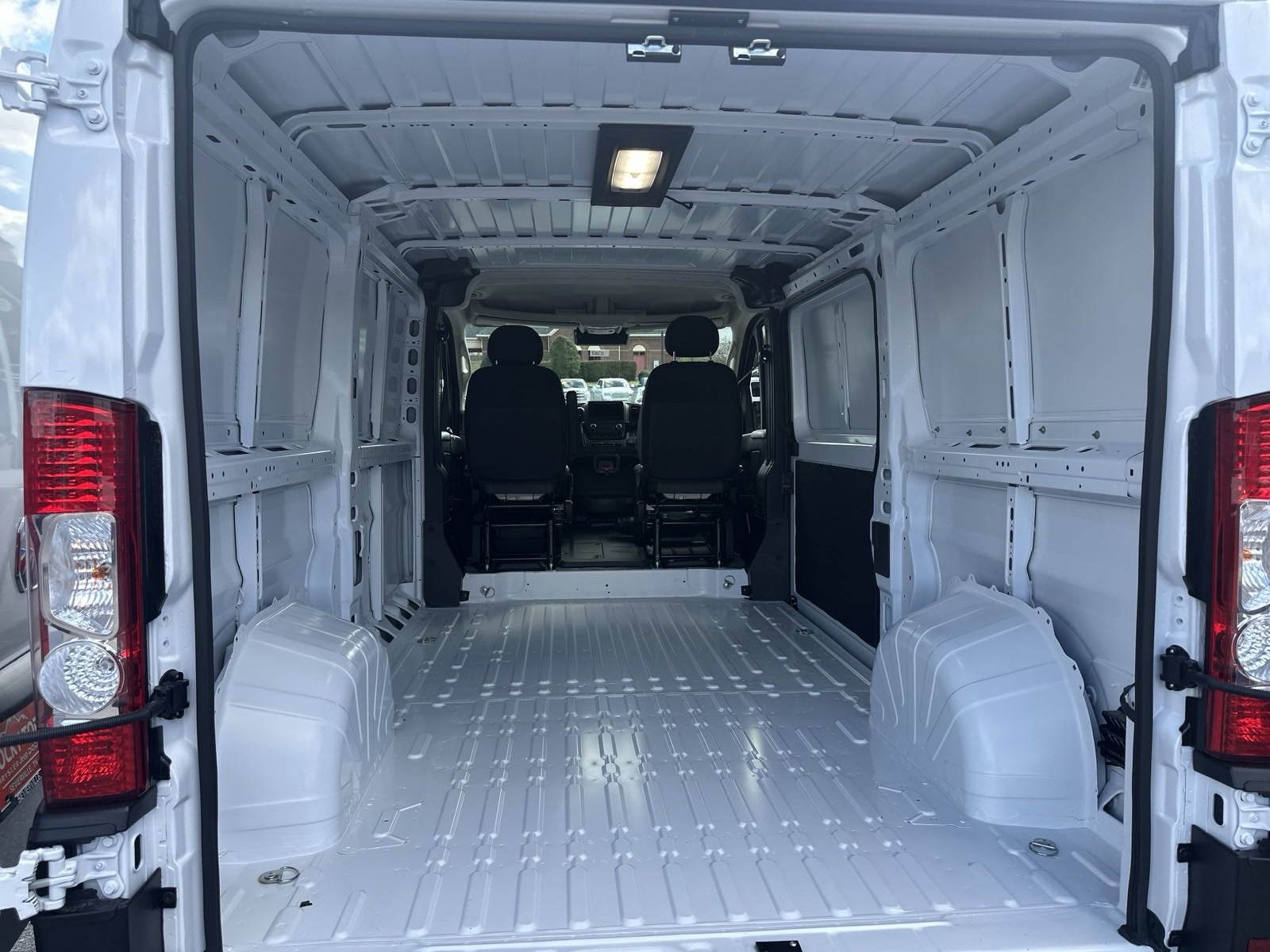 2025 RAM Ram ProMaster RAM PROMASTER 1500 TRADESMAN CARGO VAN LOW ROOF 136' WB