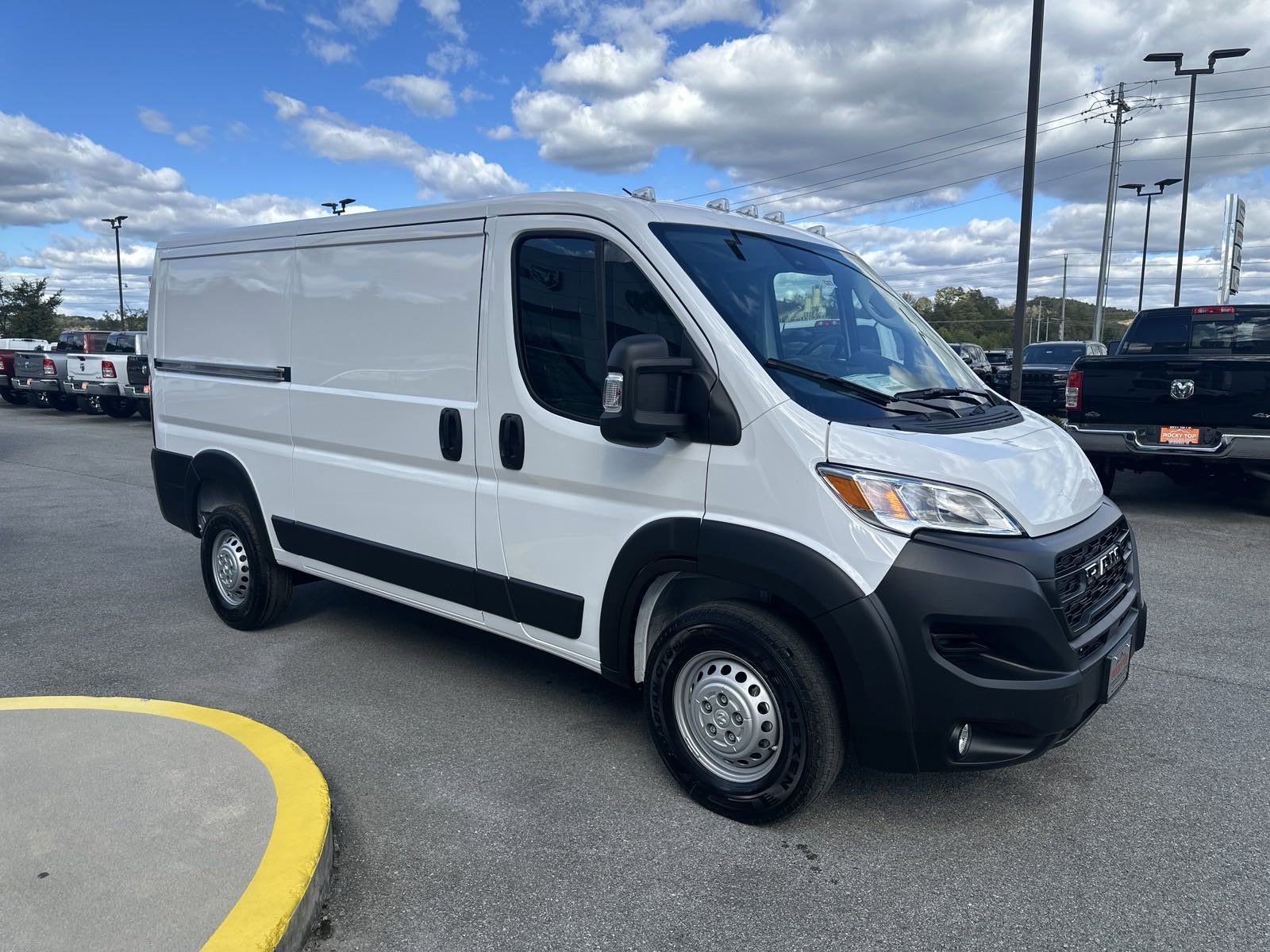 2025 RAM Ram ProMaster RAM PROMASTER 1500 TRADESMAN CARGO VAN LOW ROOF 136' WB