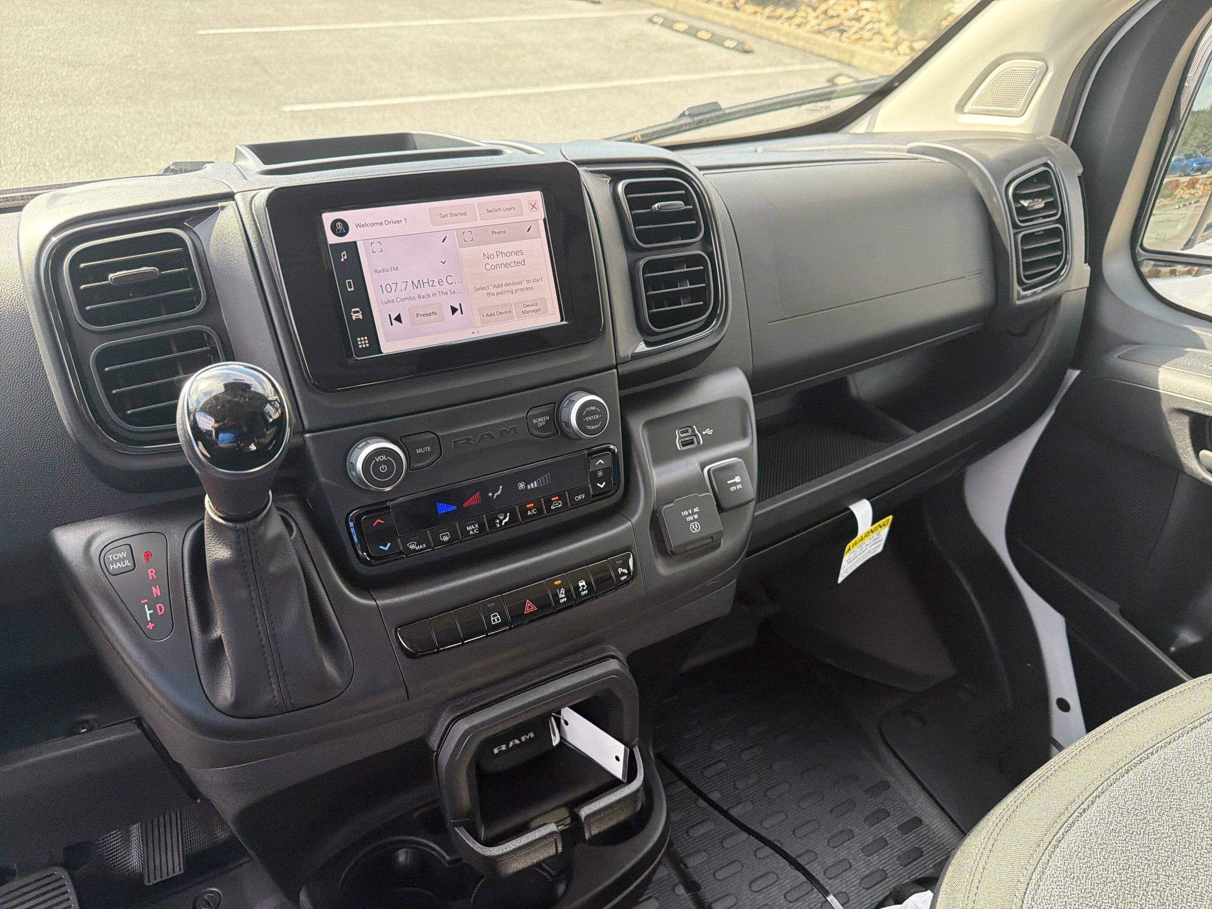 2027 RAM ProMaster Cargo Van Tradesman