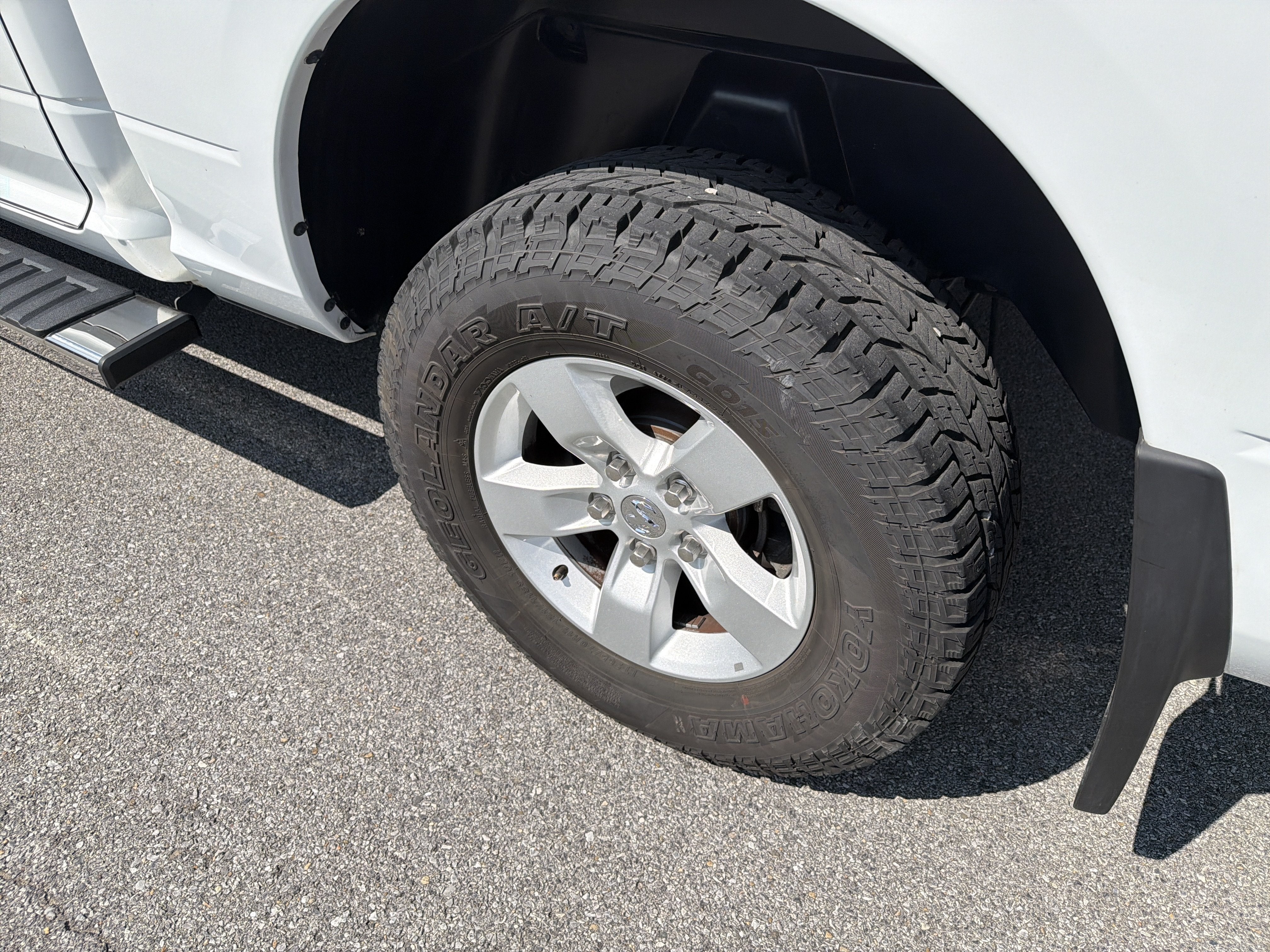 2023 RAM 1500 Classic Tradesman Crew Cab 4x4 5'7' Box