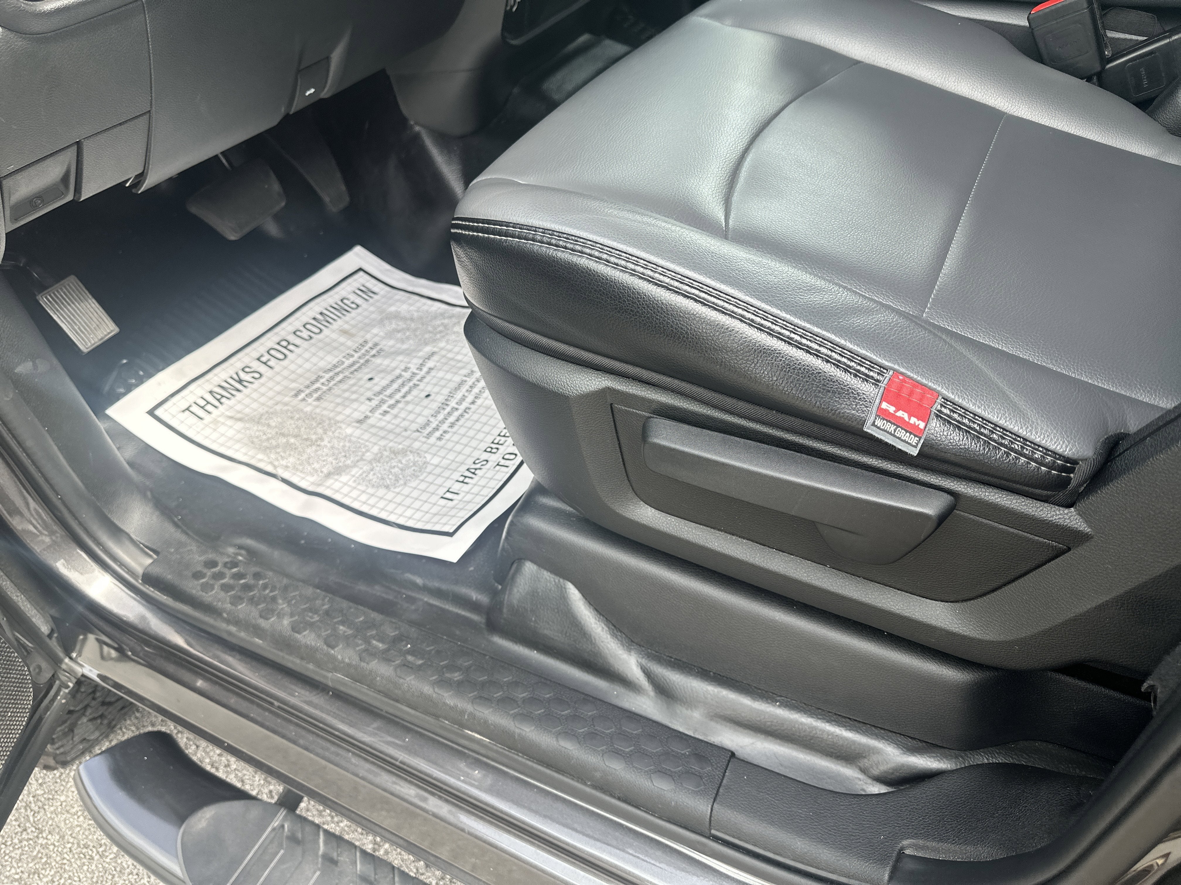 2024 RAM 2500 Tradesman Crew Cab 4x4 6'4' Box