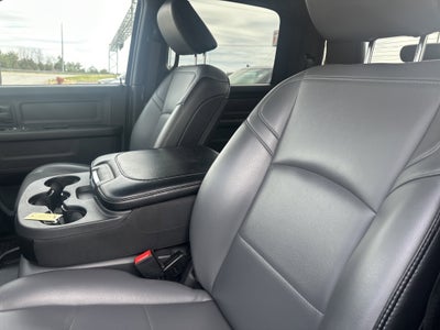 2024 RAM 2500 Tradesman Crew Cab 4x4 6'4' Box