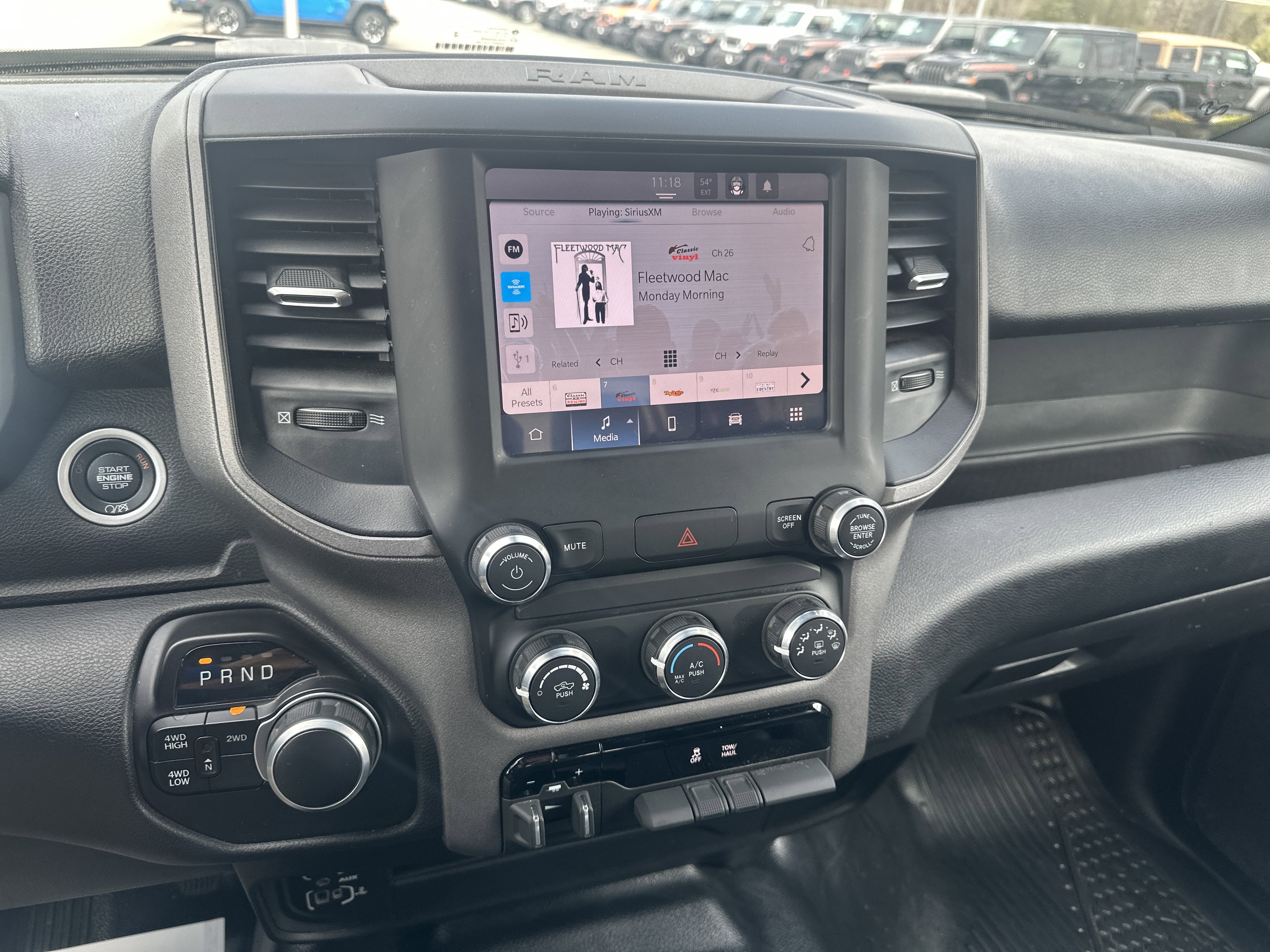 2024 RAM 2500 Tradesman Crew Cab 4x4 6'4' Box