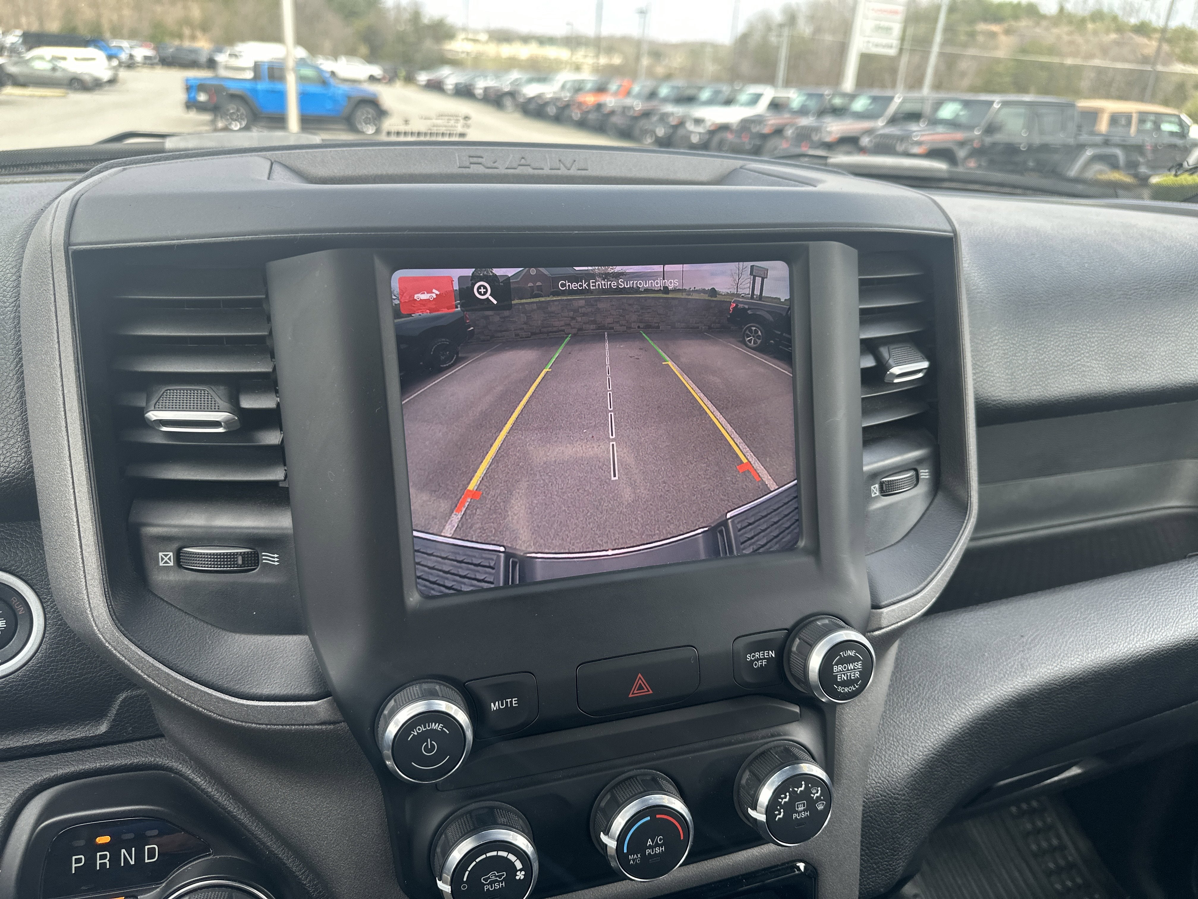 2024 RAM 2500 Tradesman Crew Cab 4x4 6'4' Box