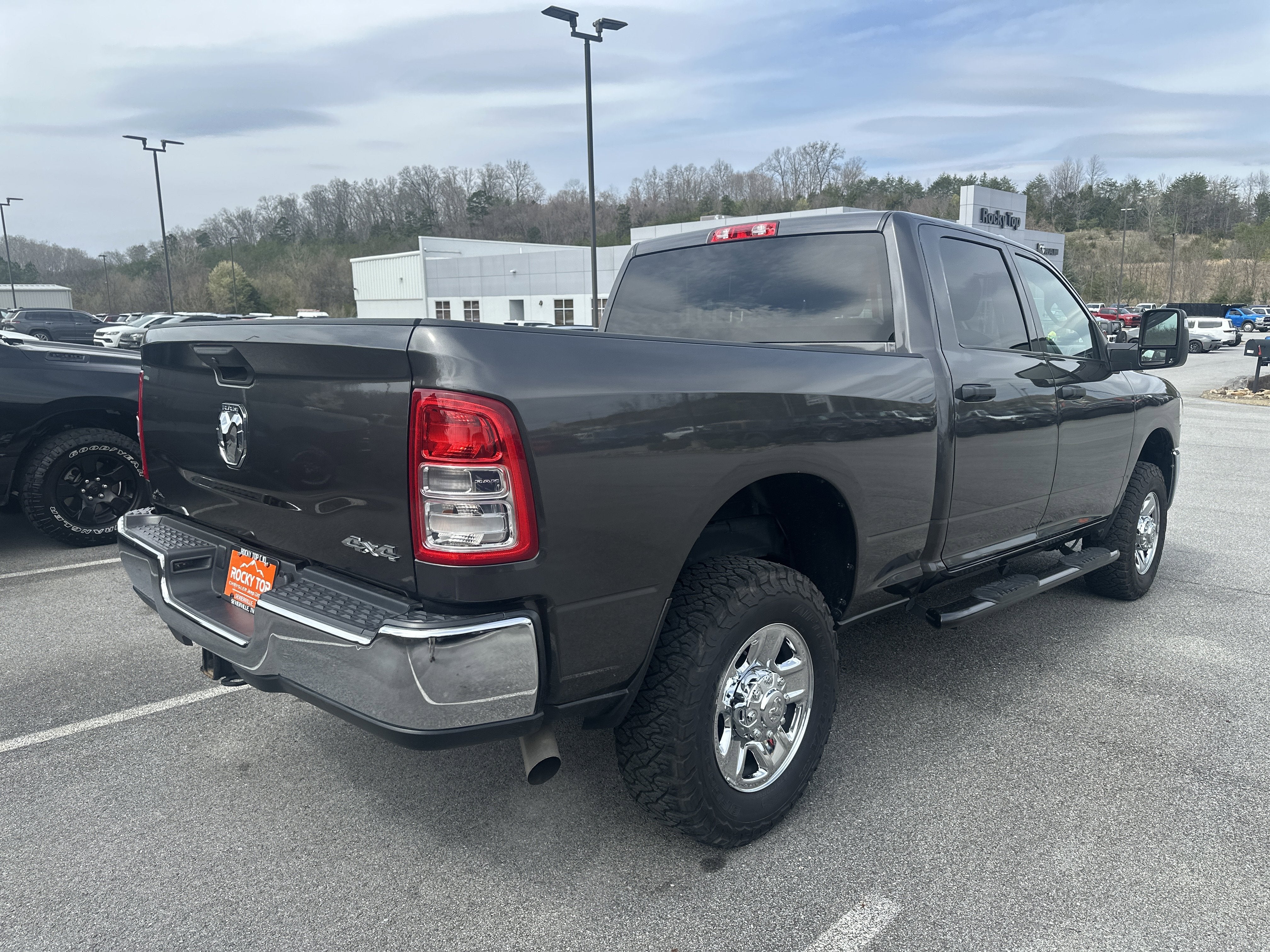 2024 RAM 2500 Tradesman Crew Cab 4x4 6'4' Box