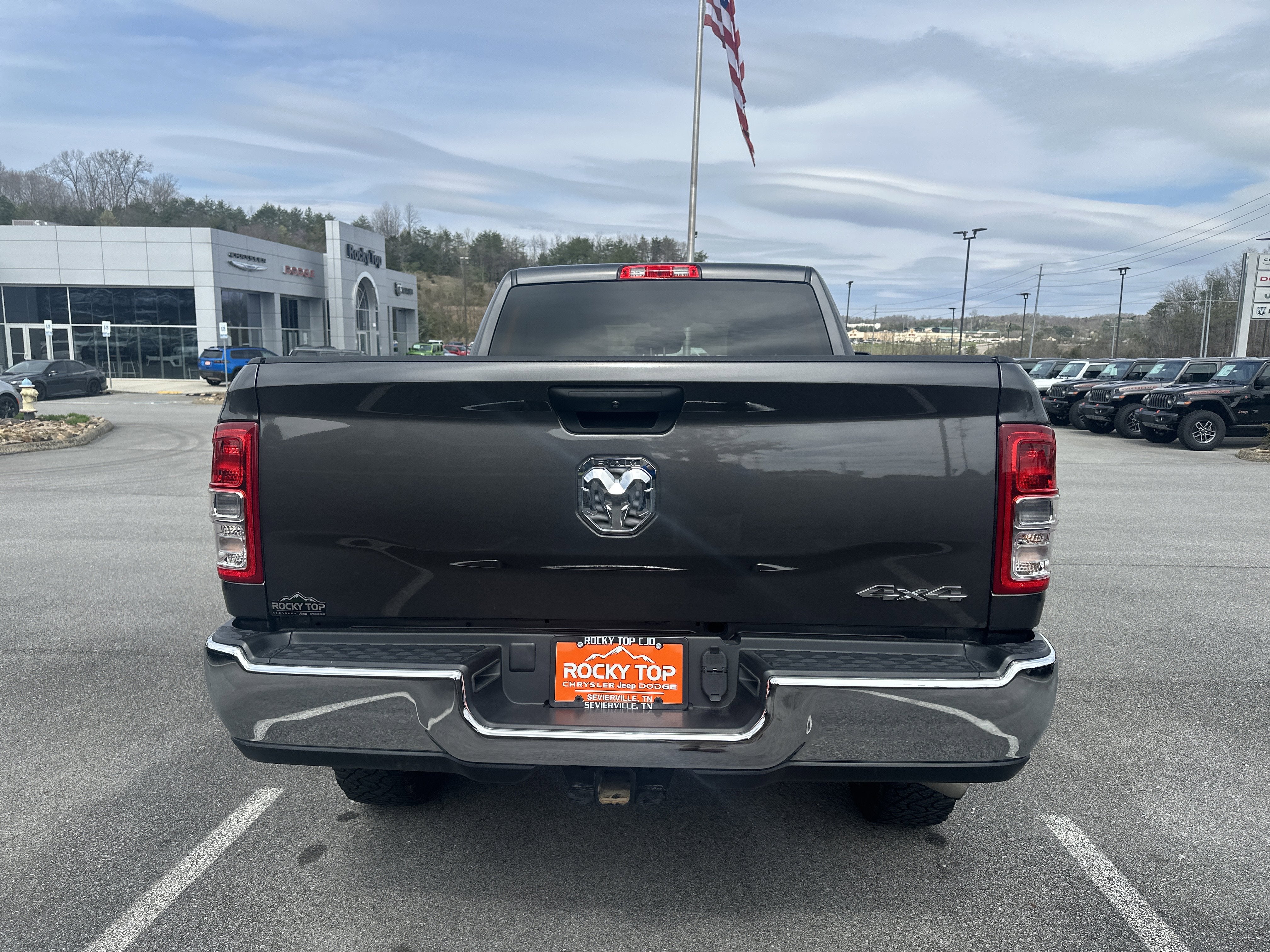 2024 RAM 2500 Tradesman Crew Cab 4x4 6'4' Box