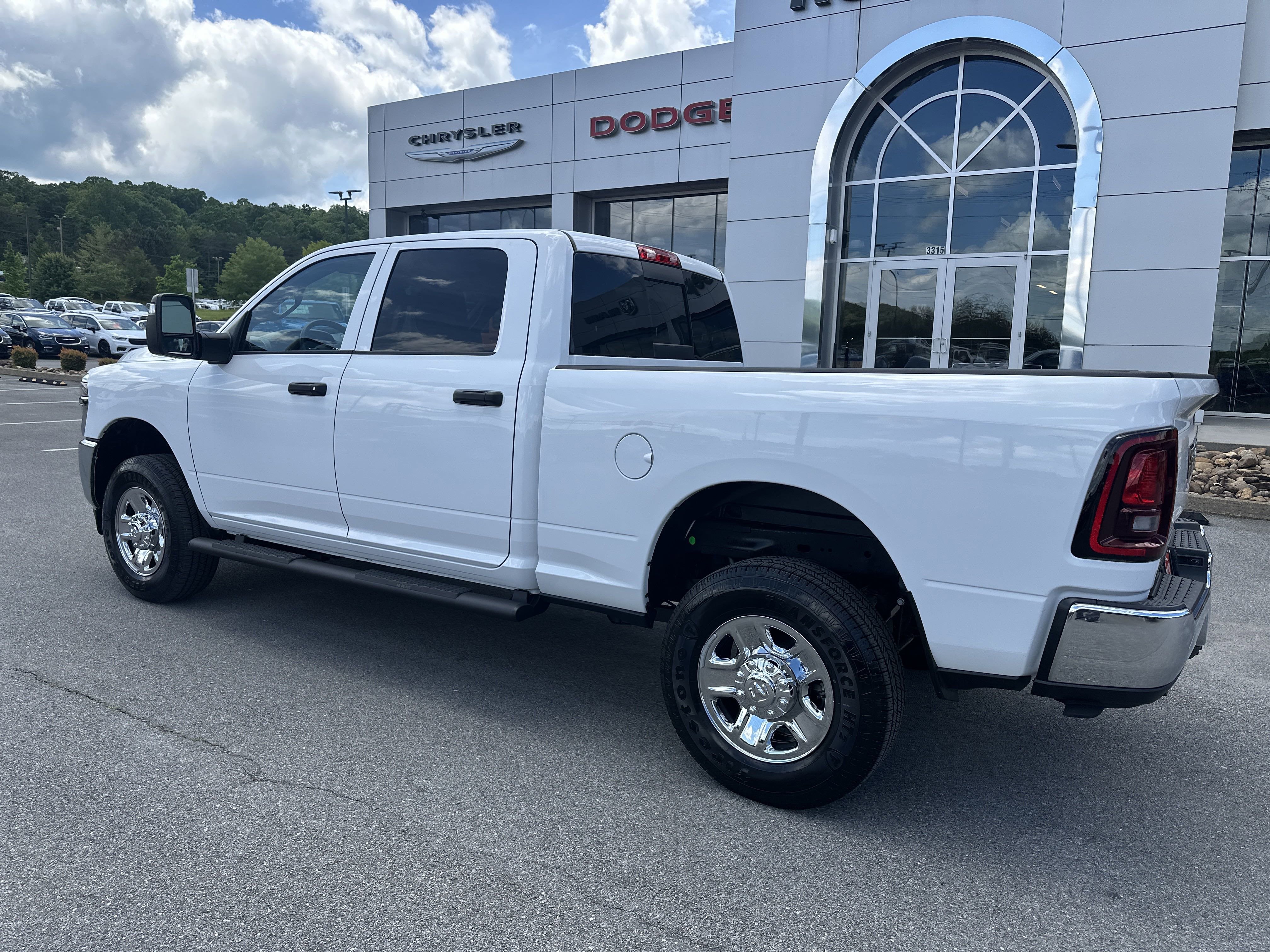 2025 RAM Ram 2500 RAM 2500 TRADESMAN CREW CAB 4X4 6'4' BOX