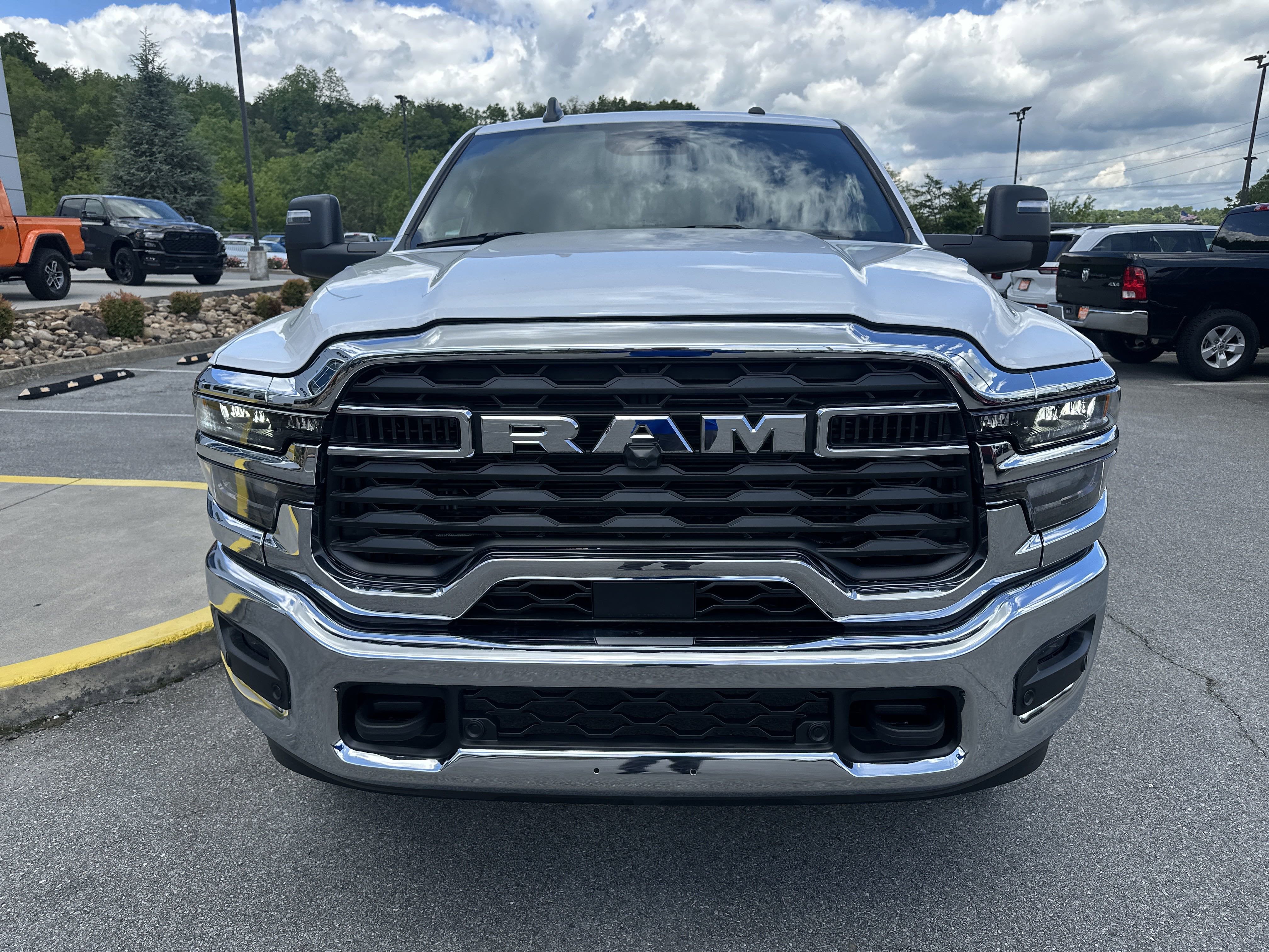 2025 RAM Ram 2500 RAM 2500 TRADESMAN CREW CAB 4X4 6'4' BOX