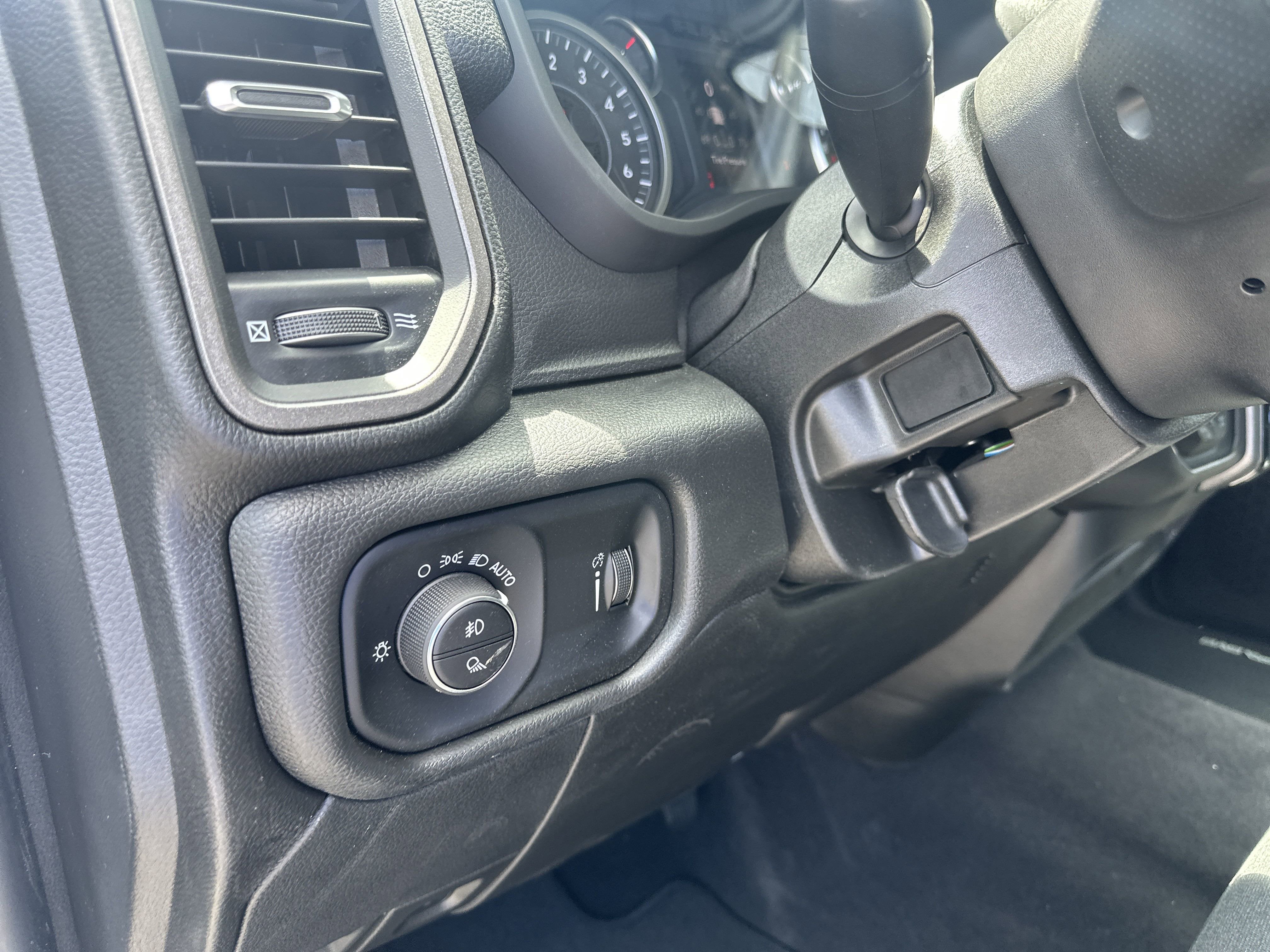 2025 RAM Ram 2500 RAM 2500 TRADESMAN CREW CAB 4X4 6'4' BOX