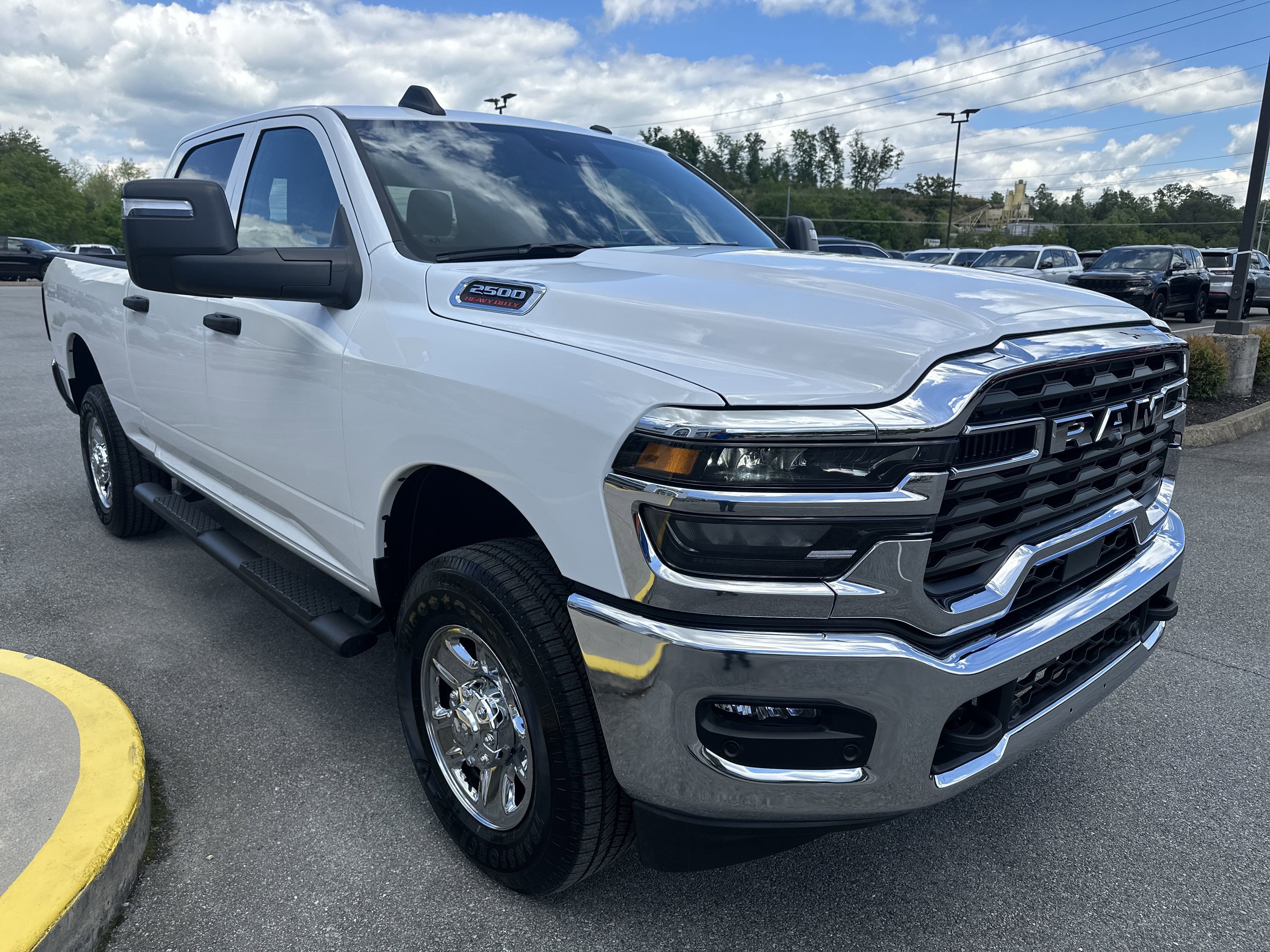 2025 RAM Ram 2500 RAM 2500 TRADESMAN CREW CAB 4X4 6'4' BOX