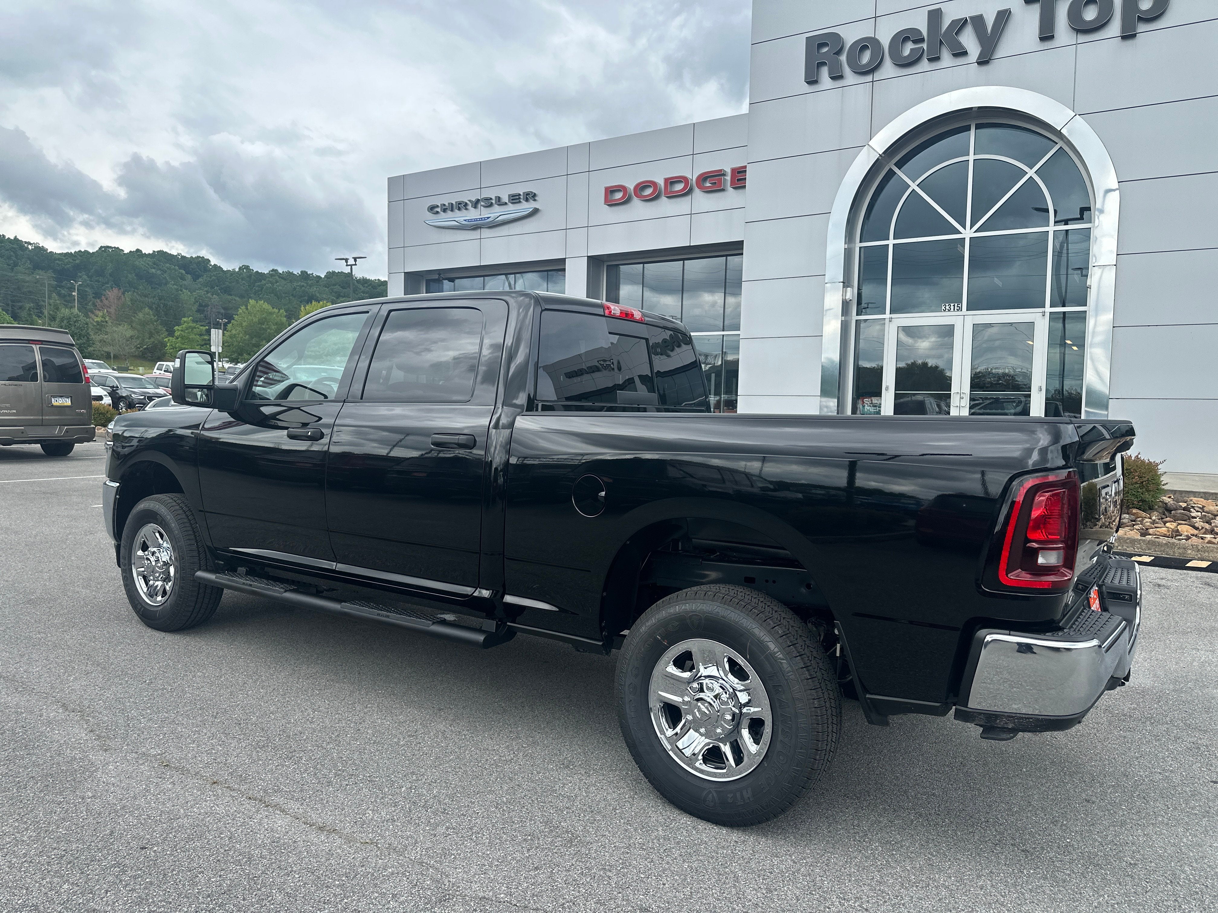 2026 RAM Ram 2500 RAM 2500 TRADESMAN CREW CAB 4X4 6'4' BOX