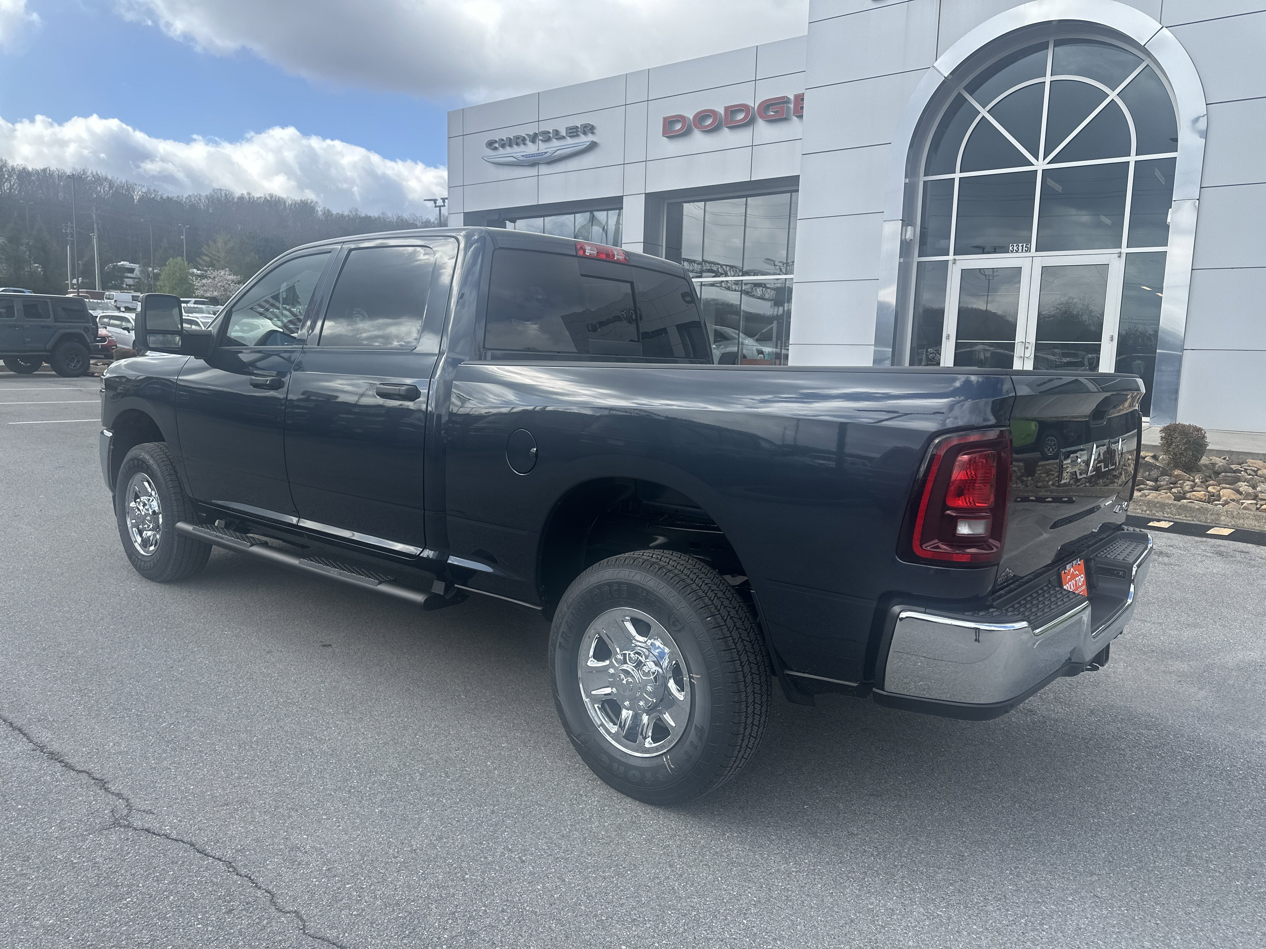 2026 RAM Ram 2500 RAM 2500 TRADESMAN CREW CAB 4X4 6'4' BOX