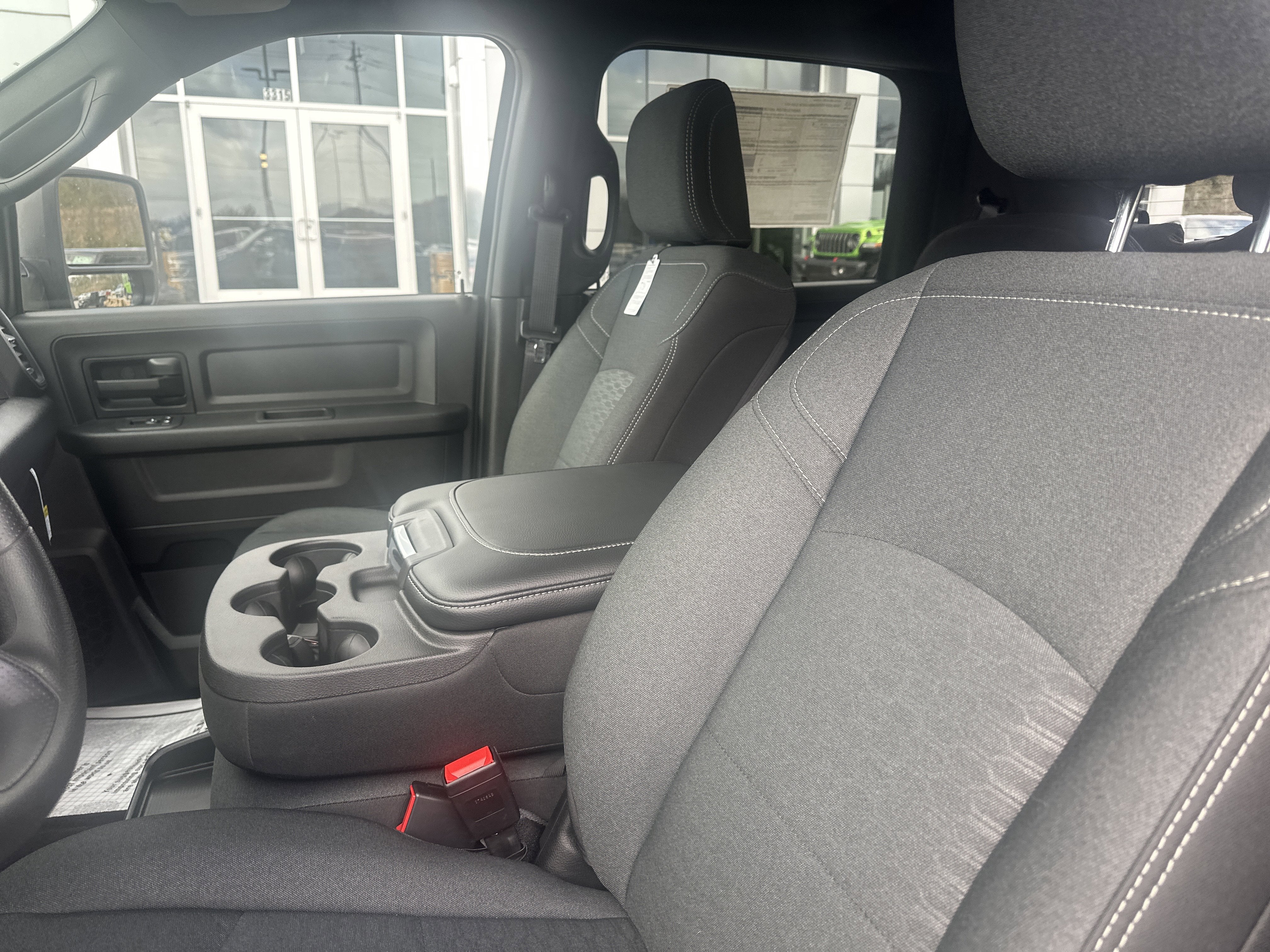 2026 RAM Ram 2500 RAM 2500 TRADESMAN CREW CAB 4X4 6'4' BOX