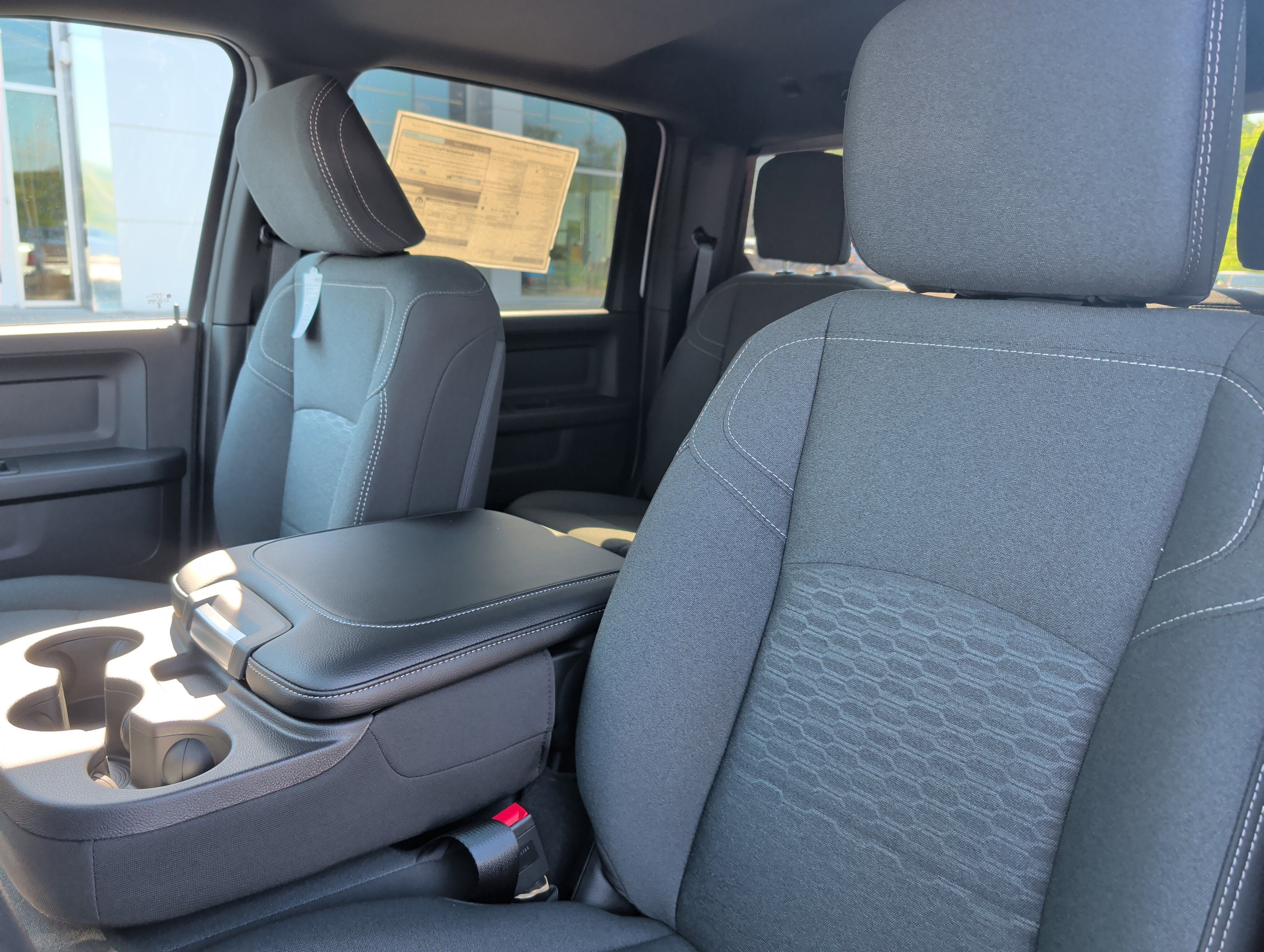 2026 RAM Ram 2500 RAM 2500 TRADESMAN CREW CAB 4X4 6'4' BOX