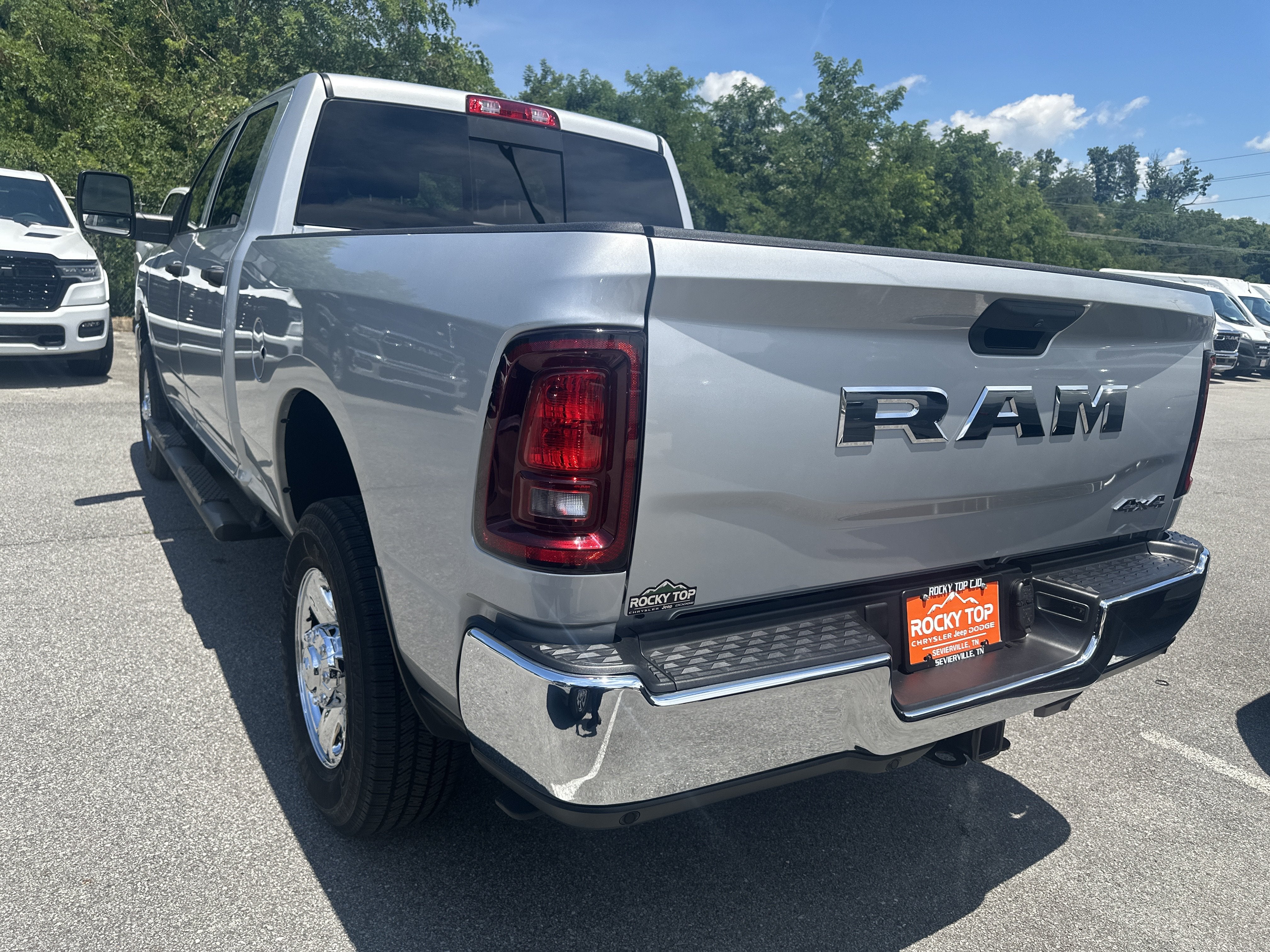 2026 RAM Ram 2500 RAM 2500 TRADESMAN CREW CAB 4X4 6'4' BOX