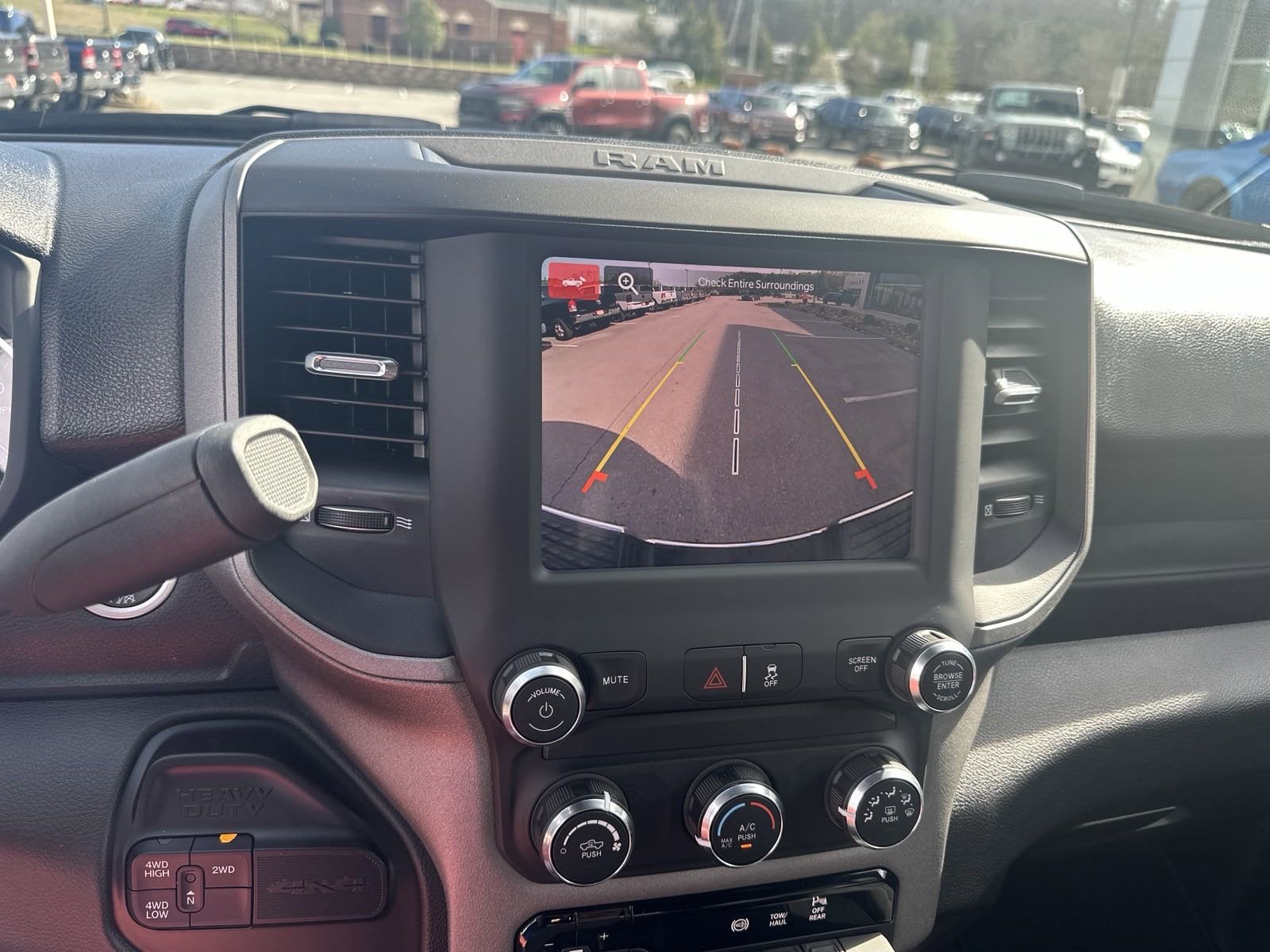 2024 RAM Ram 2500 RAM 2500 TRADESMAN CREW CAB 4X4 6'4' BOX