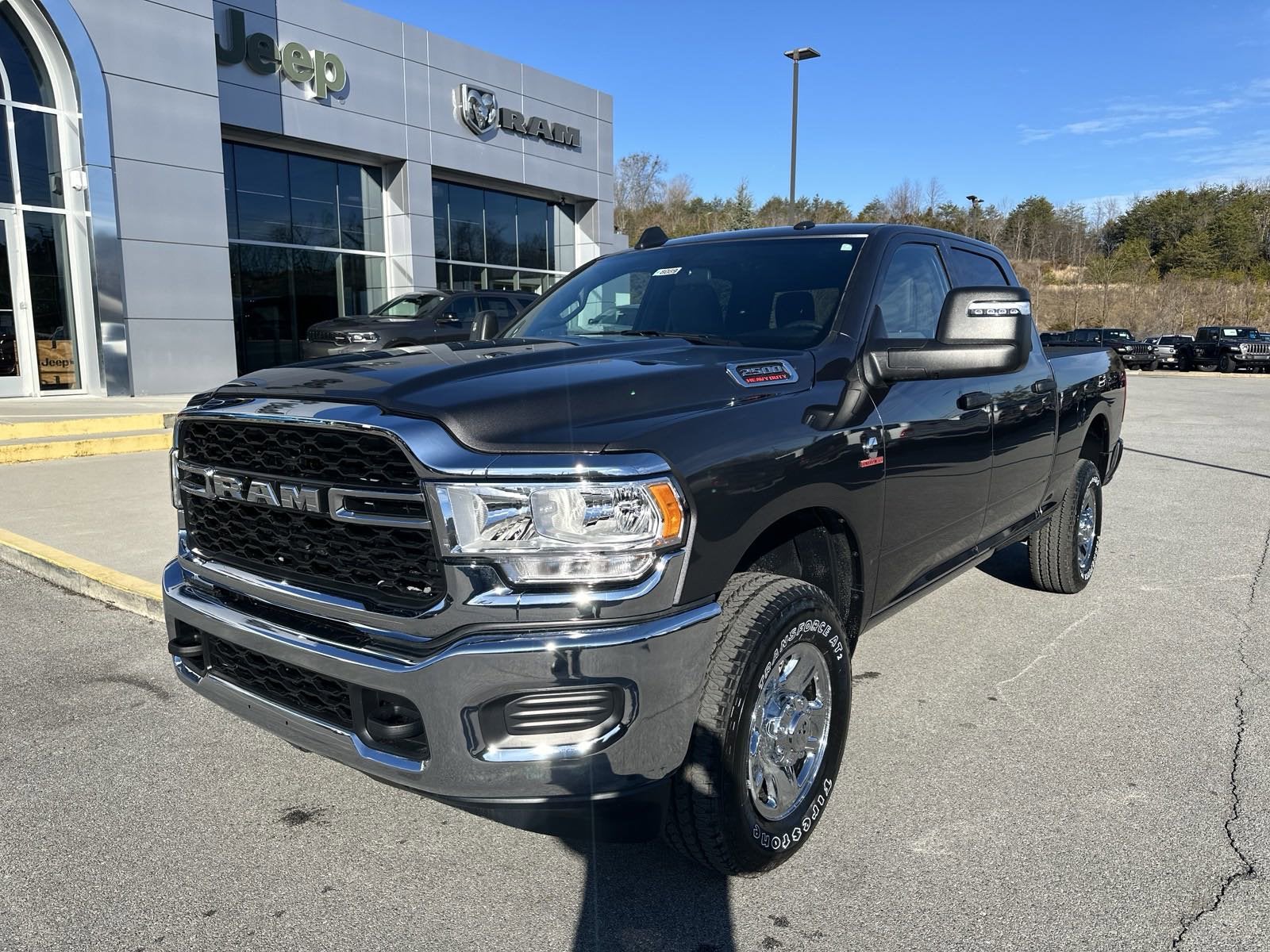 2024 RAM Ram 2500 RAM 2500 TRADESMAN CREW CAB 4X4 6'4' BOX