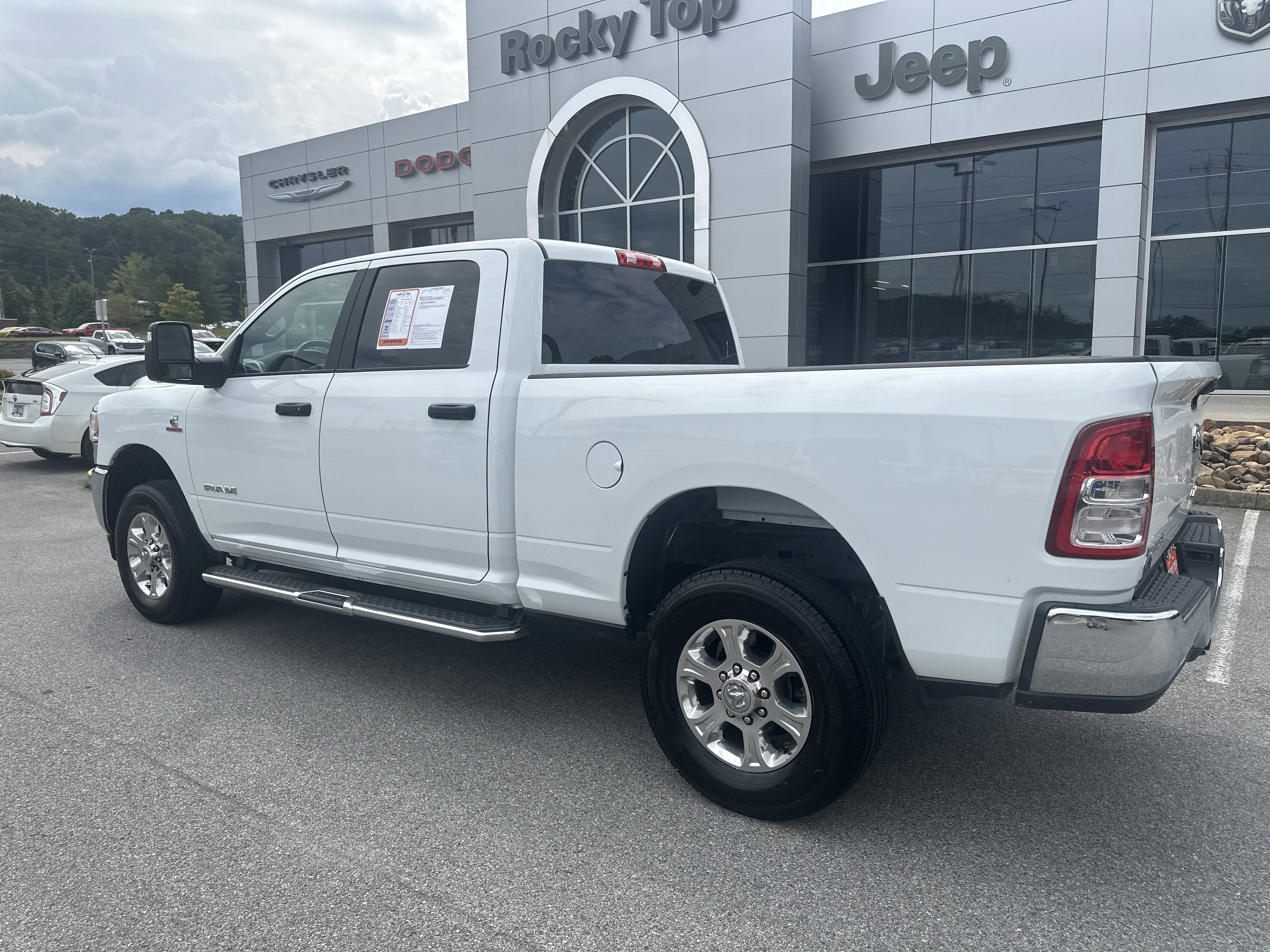 2024 RAM 2500 Big Horn Crew Cab 4x4 6'4' Box