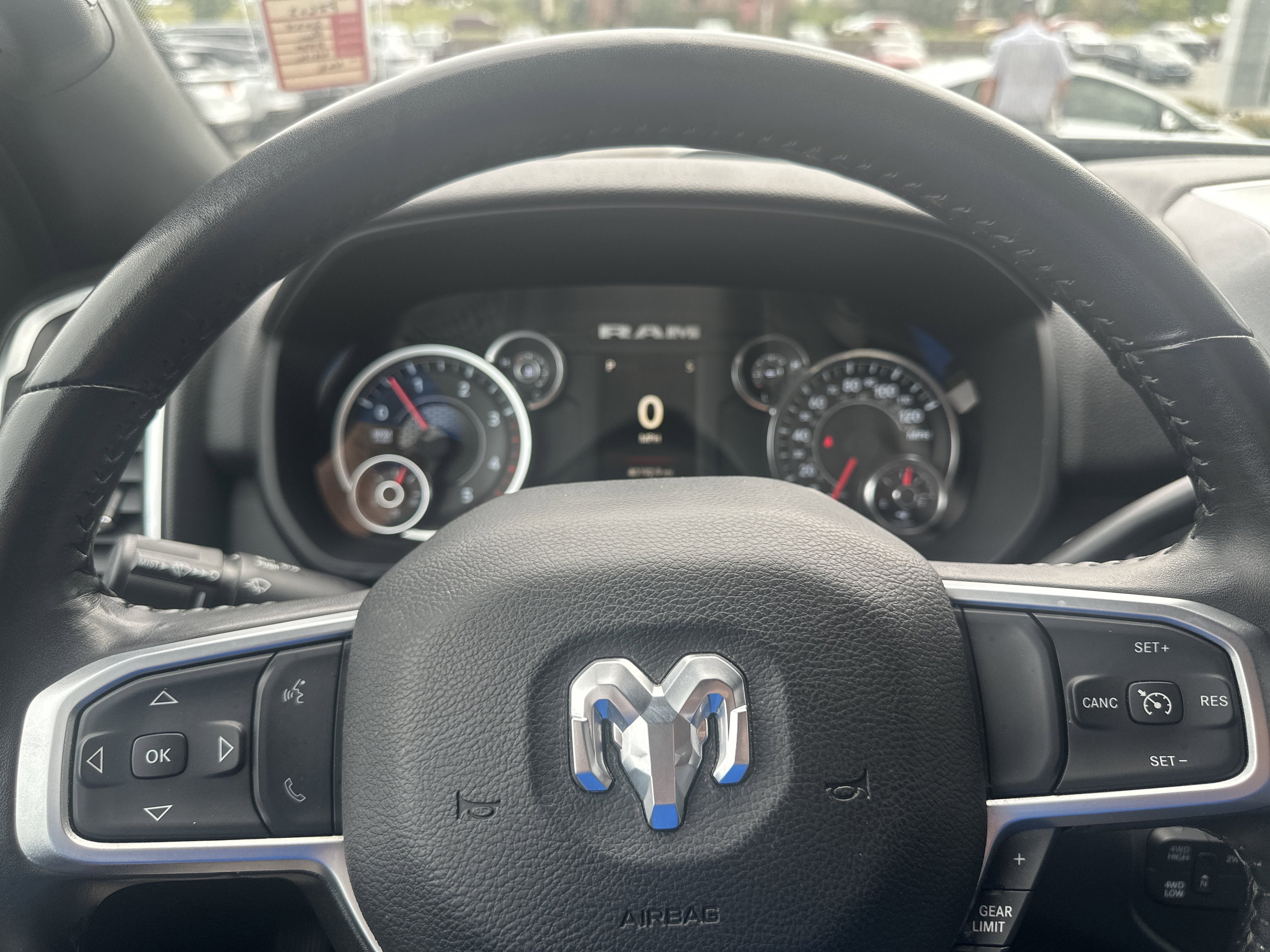 2024 RAM 2500 Big Horn Crew Cab 4x4 6'4' Box