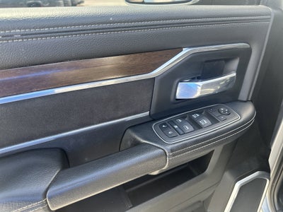 2022 RAM 2500 Laramie Crew Cab 4x4 6'4' Box