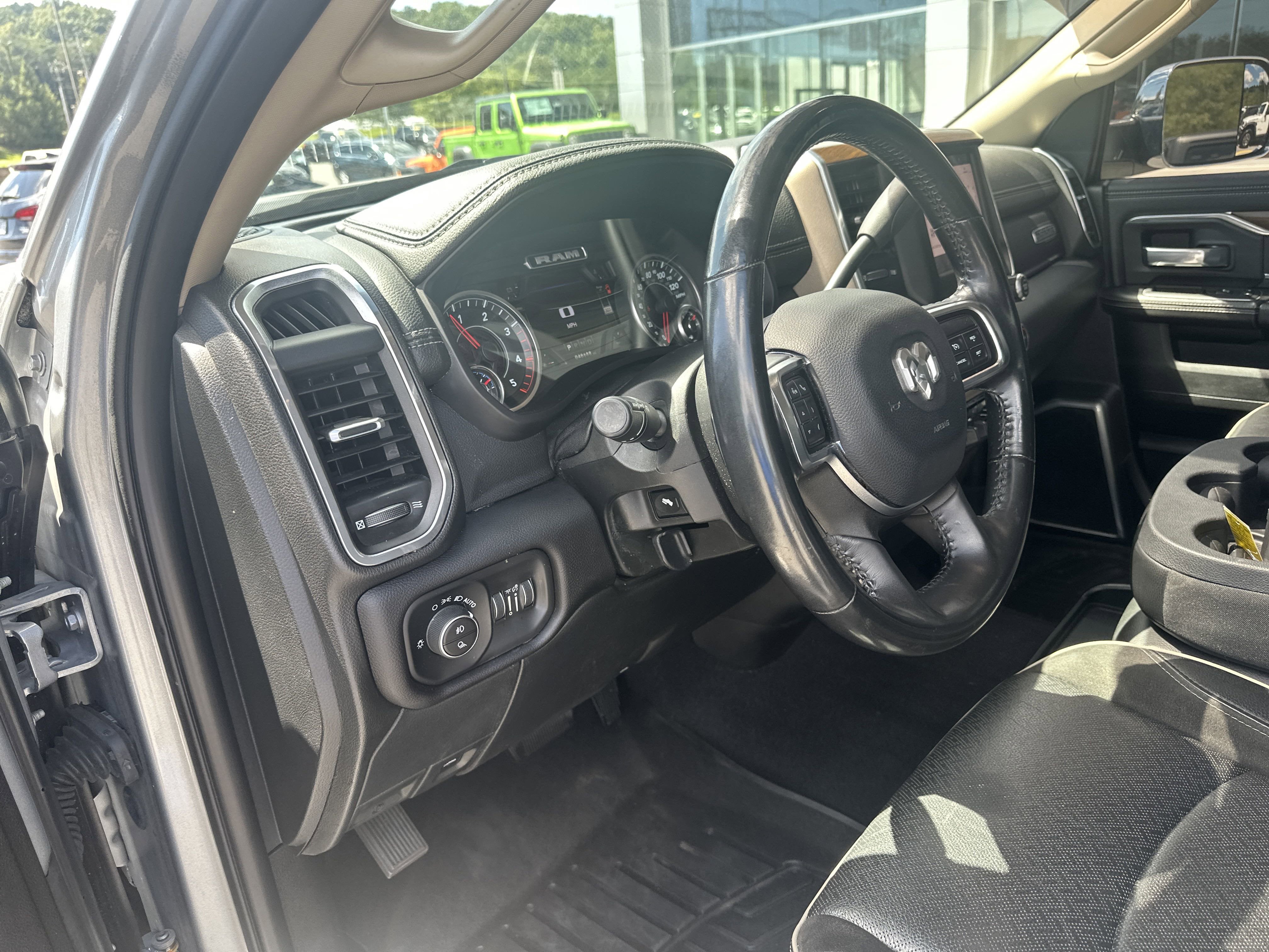 2022 RAM 2500 Laramie Crew Cab 4x4 6'4' Box