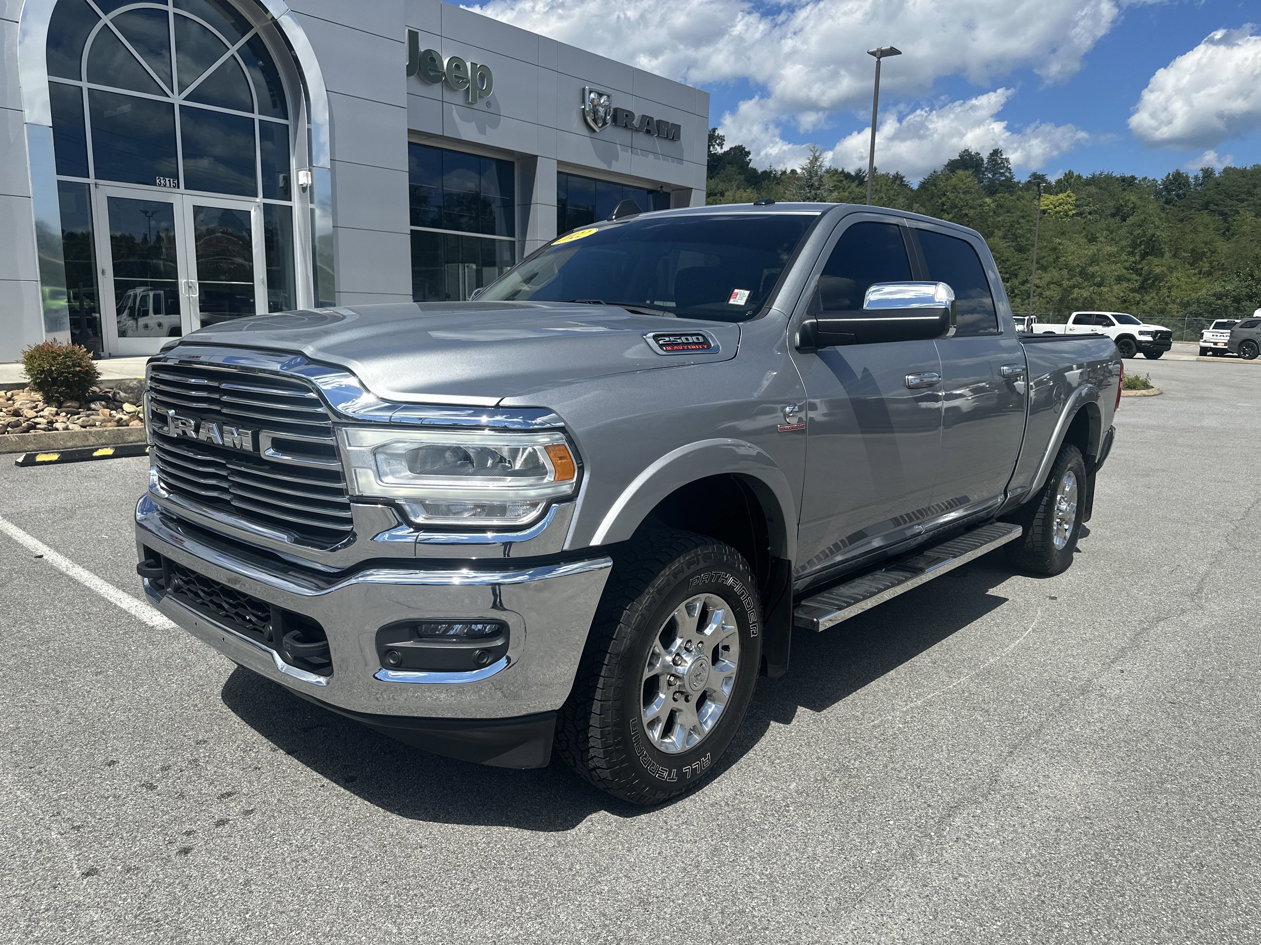 2022 RAM 2500 Laramie Crew Cab 4x4 6'4' Box