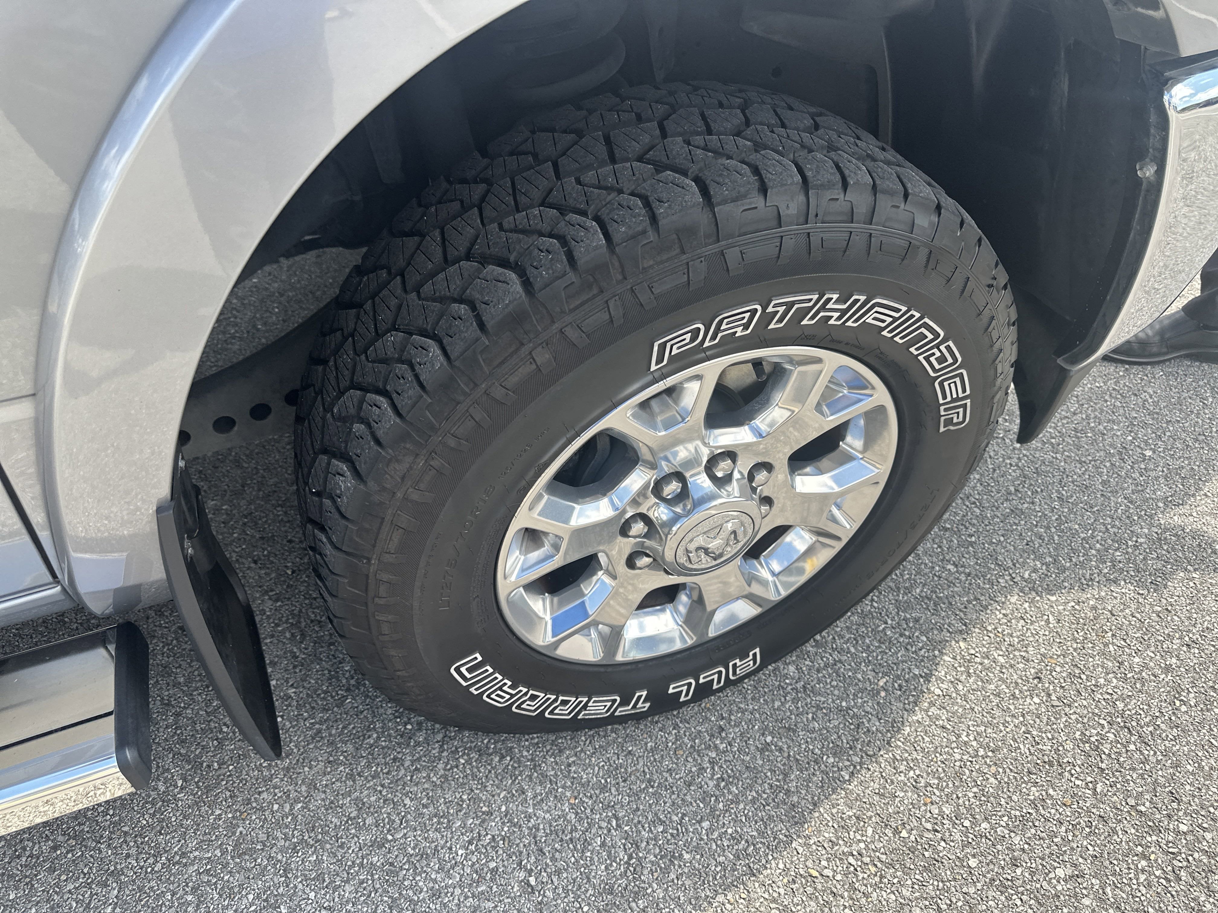 2022 RAM 2500 Laramie Crew Cab 4x4 6'4' Box