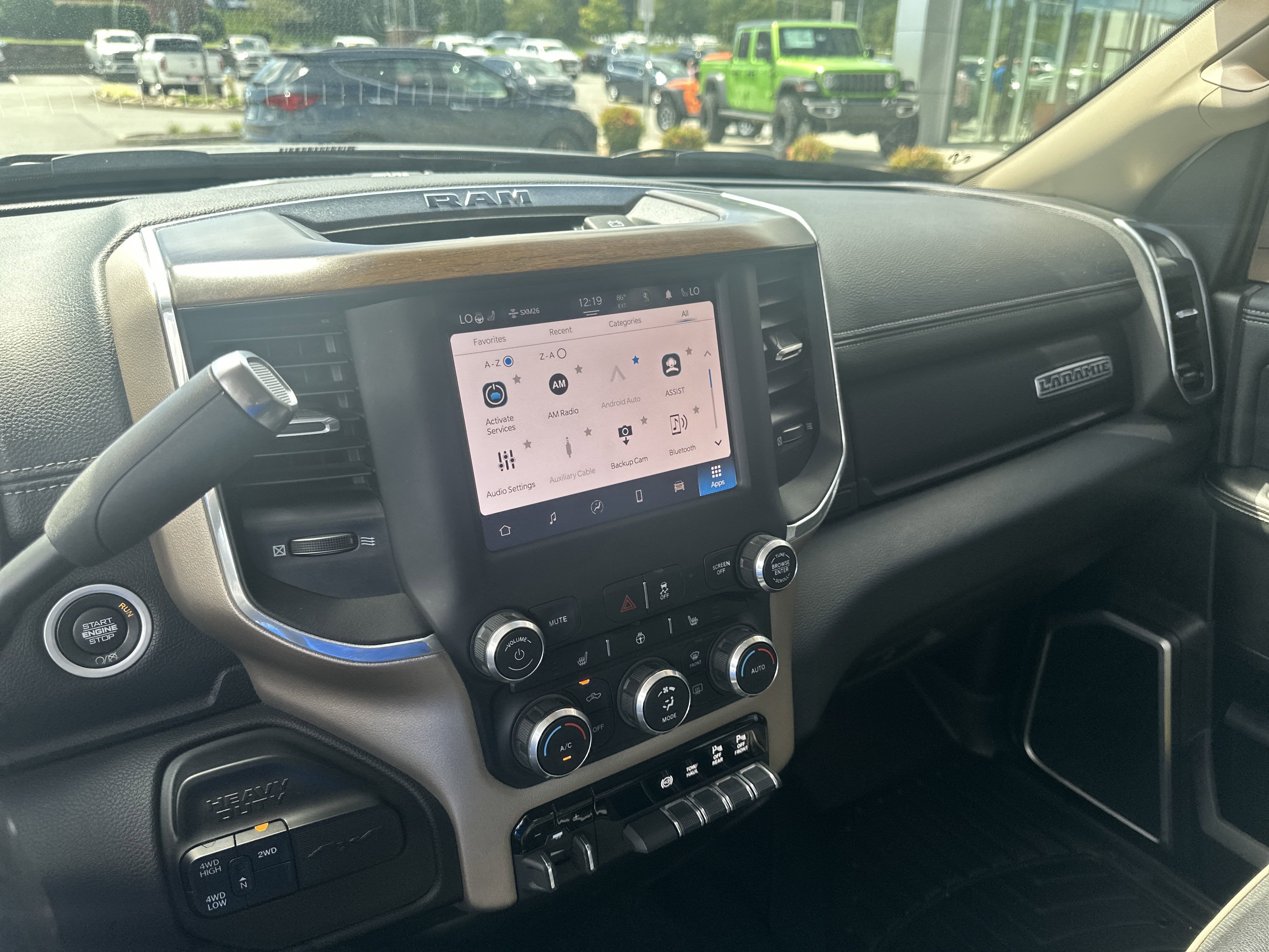 2022 RAM 2500 Laramie Crew Cab 4x4 6'4' Box