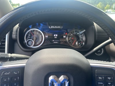 2022 RAM 2500 Laramie Crew Cab 4x4 6'4' Box