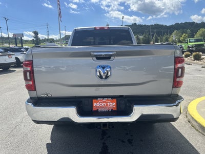 2022 RAM 2500 Laramie Crew Cab 4x4 6'4' Box