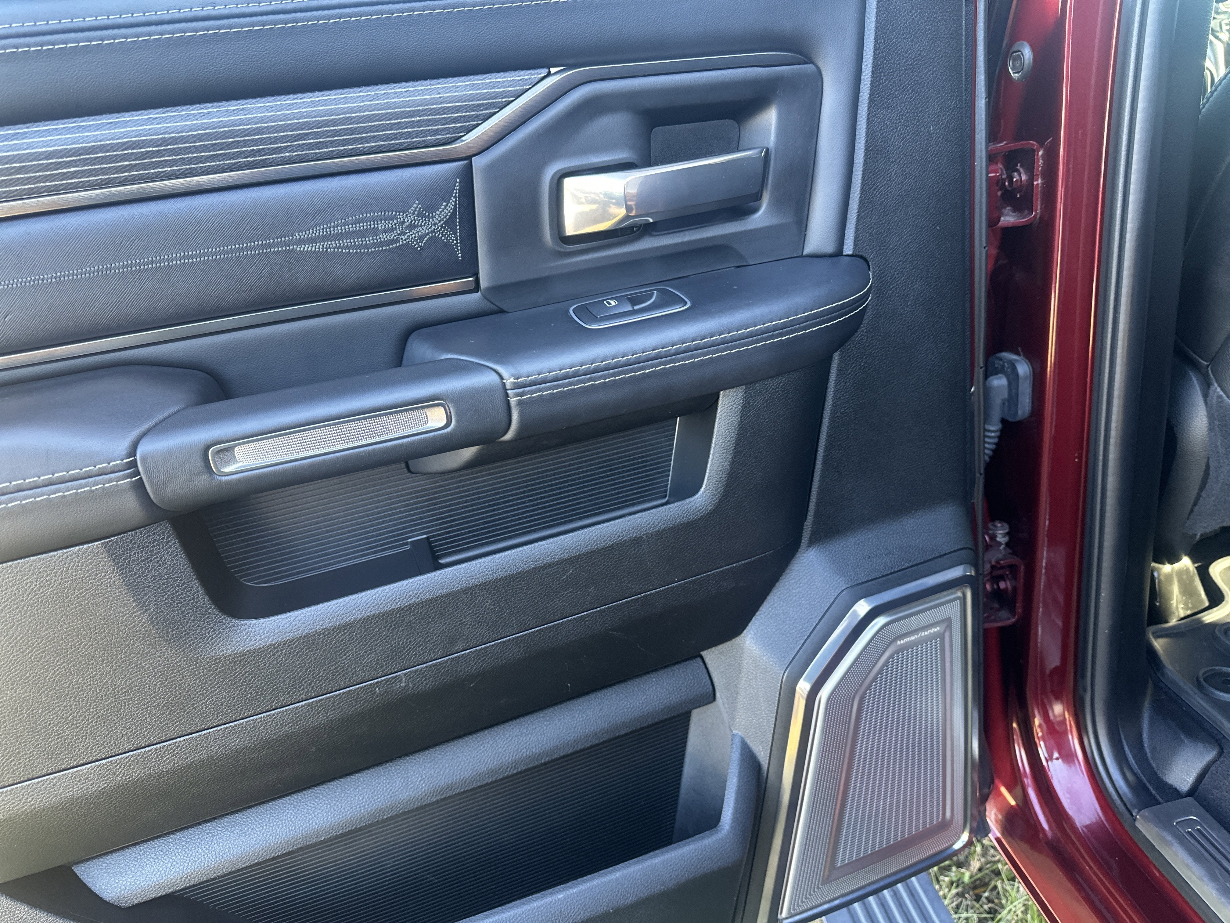 2021 RAM 2500 Limited Mega Cab 4x4 6'4' Box