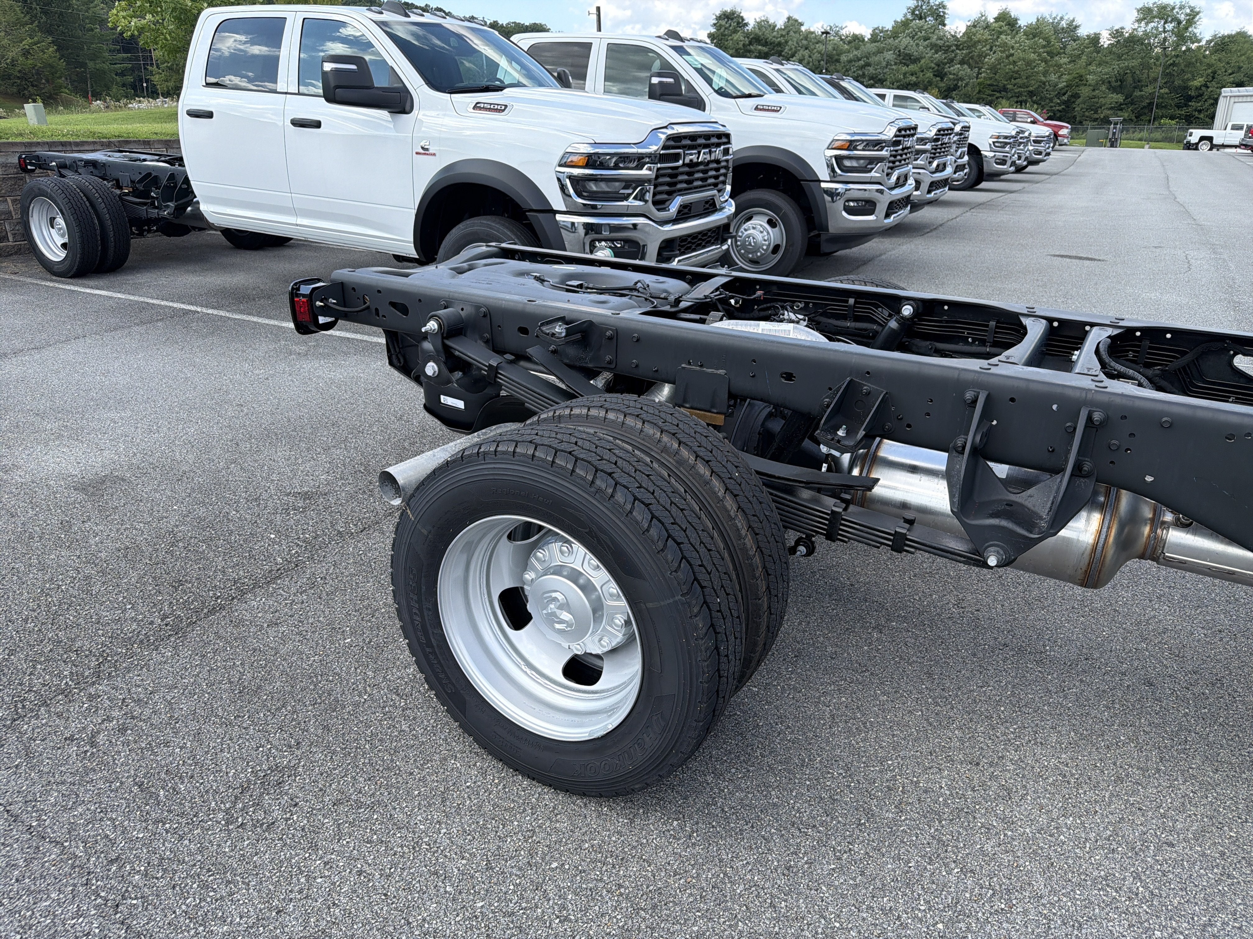 2026 RAM 4500 Chassis RAM 4500 TRADESMAN CHASSIS CREW CAB 4X4 60' CA