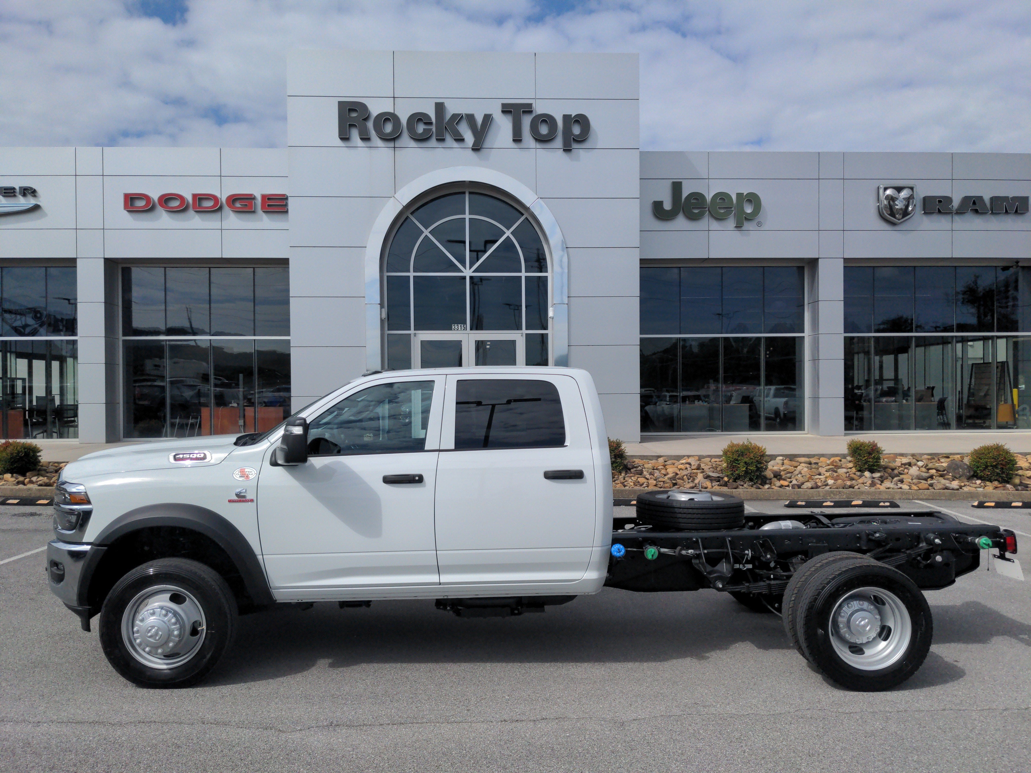 2026 RAM Ram 4500 Chassis Cab RAM 4500 TRADESMAN CHASSIS CREW CAB 4X4 60' CA