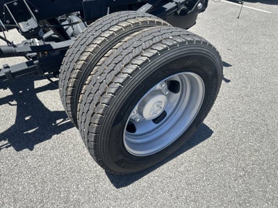 2026 RAM Ram 5500 Chassis Cab RAM 5500 TRADESMAN CHASSIS CREW CAB 4X4 84' CA