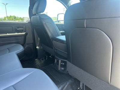 2026 RAM Ram 5500 Chassis Cab RAM 5500 TRADESMAN CHASSIS CREW CAB 4X4 84' CA