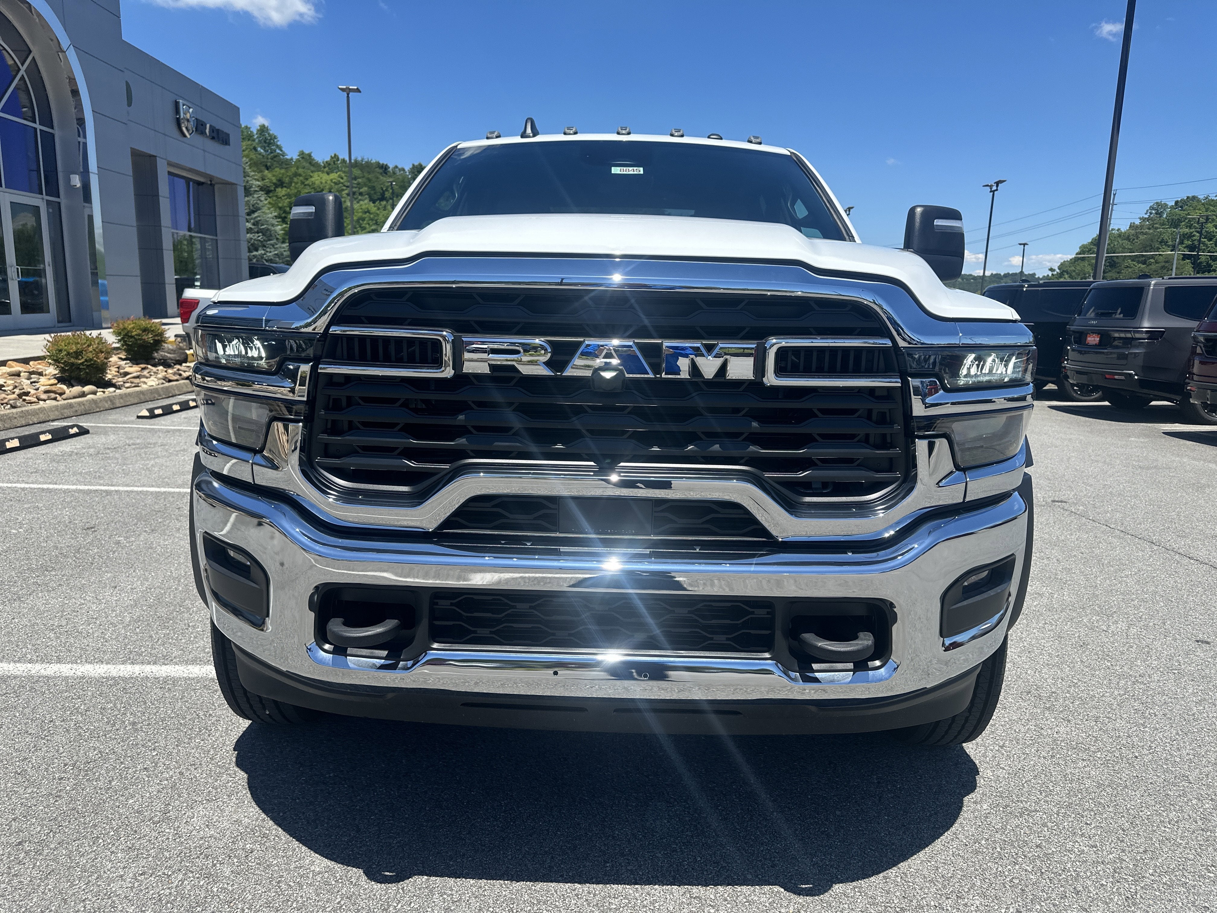 2026 RAM Ram 5500 Chassis Cab RAM 5500 TRADESMAN CHASSIS CREW CAB 4X4 84' CA