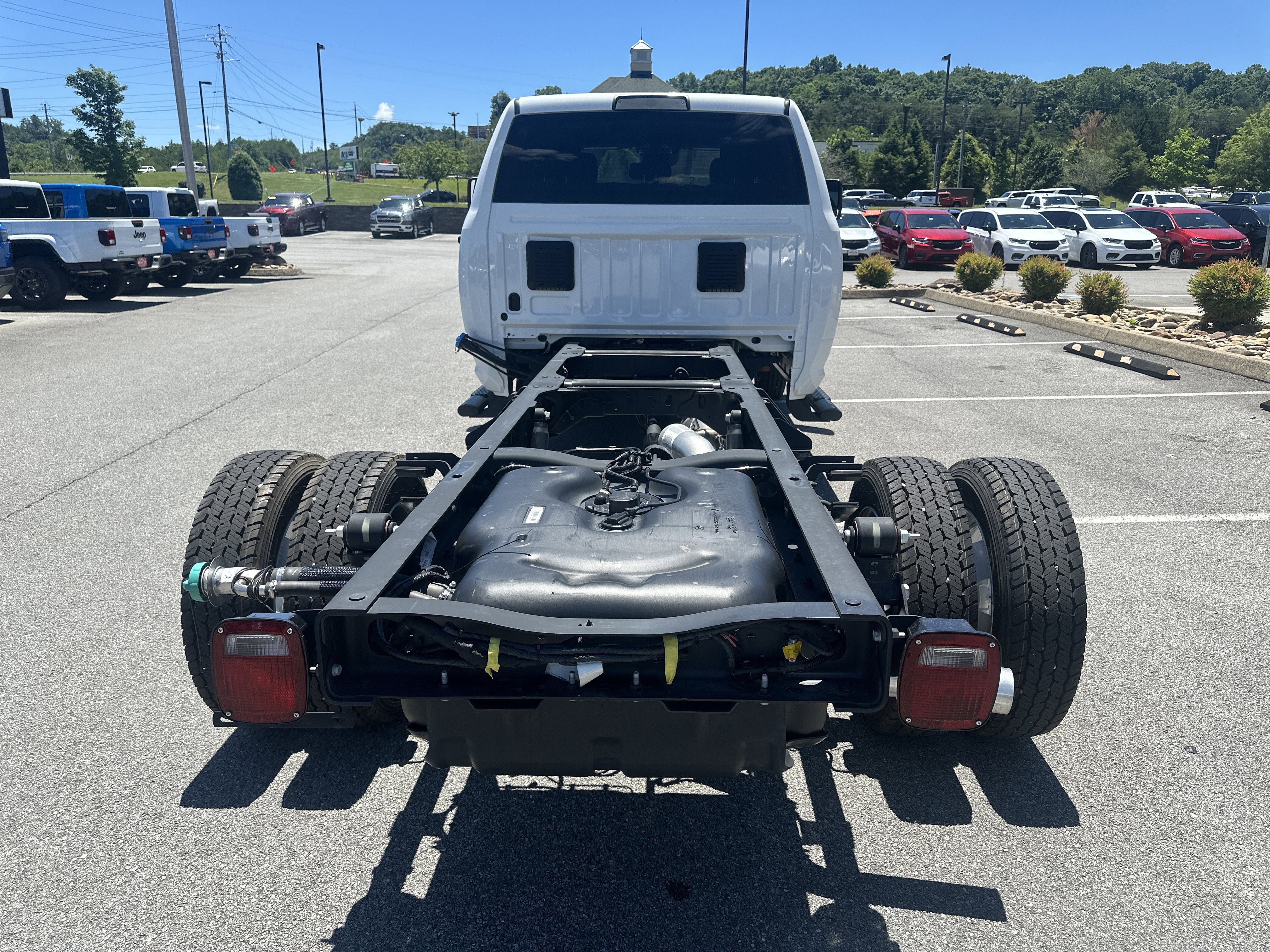 2026 RAM Ram 5500 Chassis Cab RAM 5500 TRADESMAN CHASSIS CREW CAB 4X4 84' CA