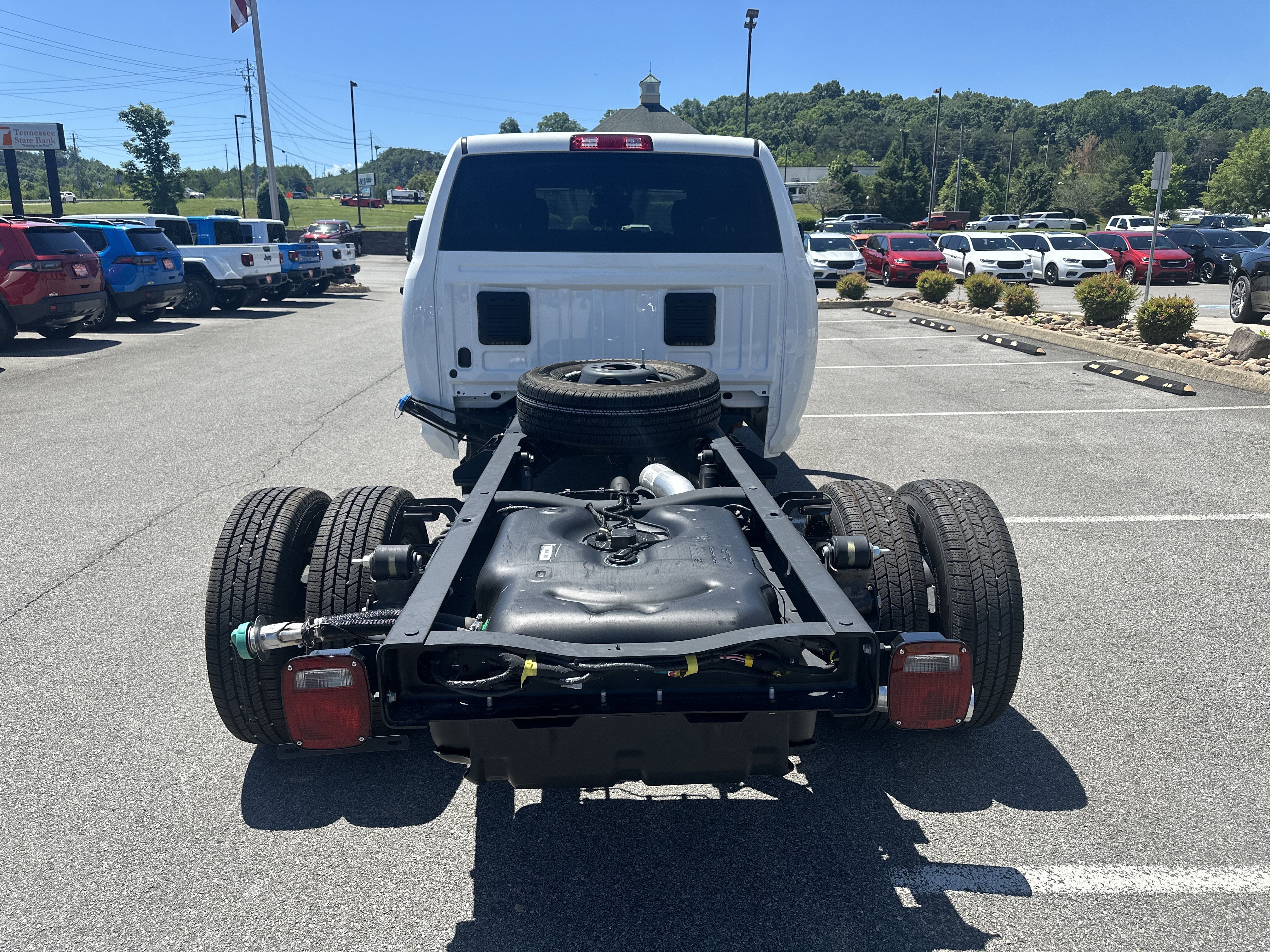 2026 RAM Ram 3500 Chassis Cab RAM 3500 TRADESMAN CREW CAB CHASSIS 4X4 60' CA