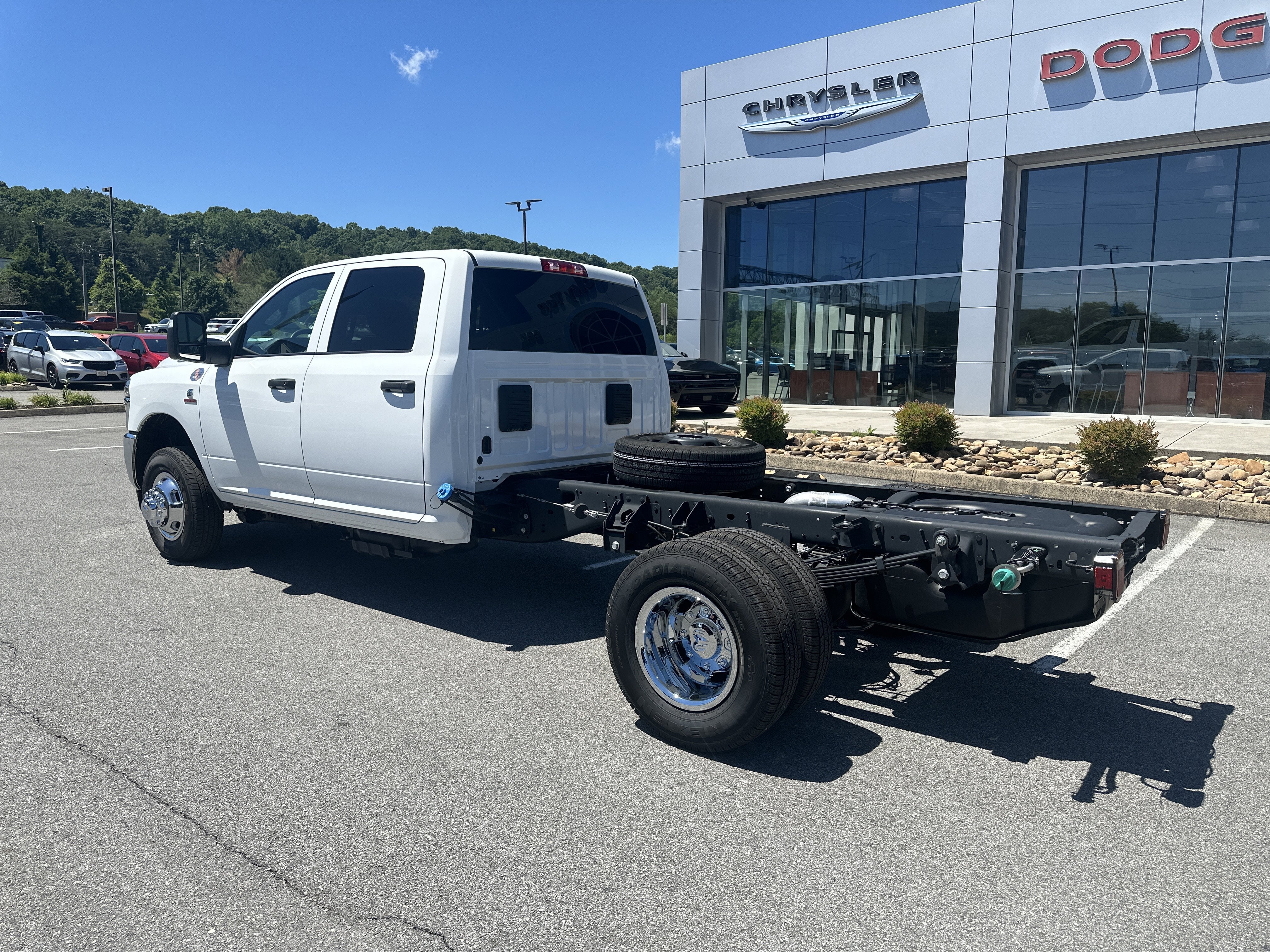 2026 RAM Ram 3500 Chassis Cab RAM 3500 TRADESMAN CREW CAB CHASSIS 4X4 60' CA