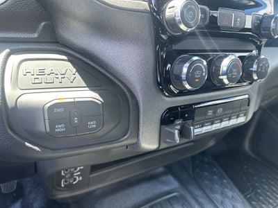 2026 RAM Ram 3500 Chassis Cab RAM 3500 TRADESMAN CREW CAB CHASSIS 4X4 60' CA