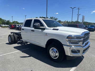 2026 RAM Ram 3500 Chassis Cab RAM 3500 TRADESMAN CREW CAB CHASSIS 4X4 60' CA