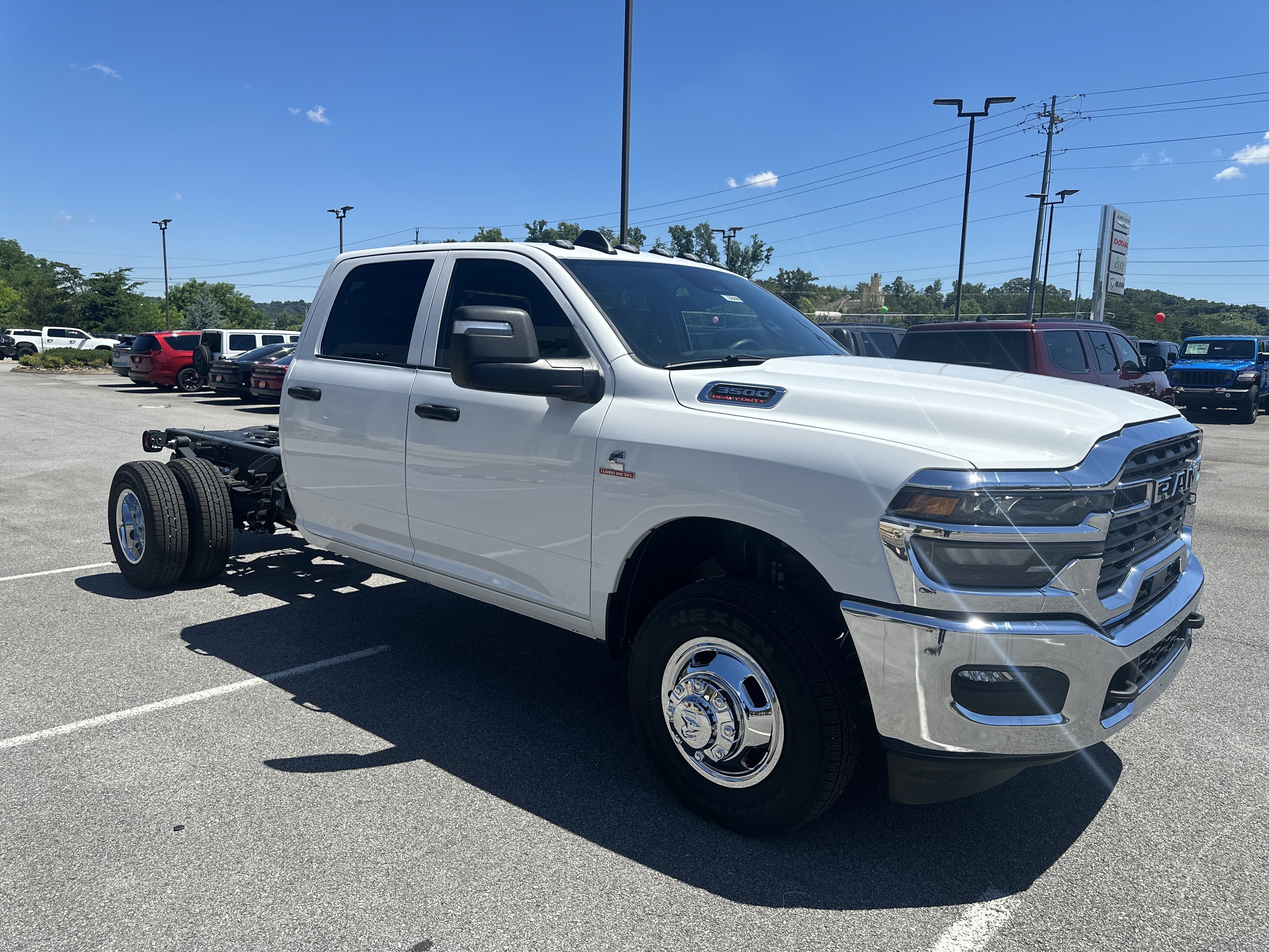 2026 RAM Ram 3500 Chassis Cab RAM 3500 TRADESMAN CREW CAB CHASSIS 4X4 60' CA