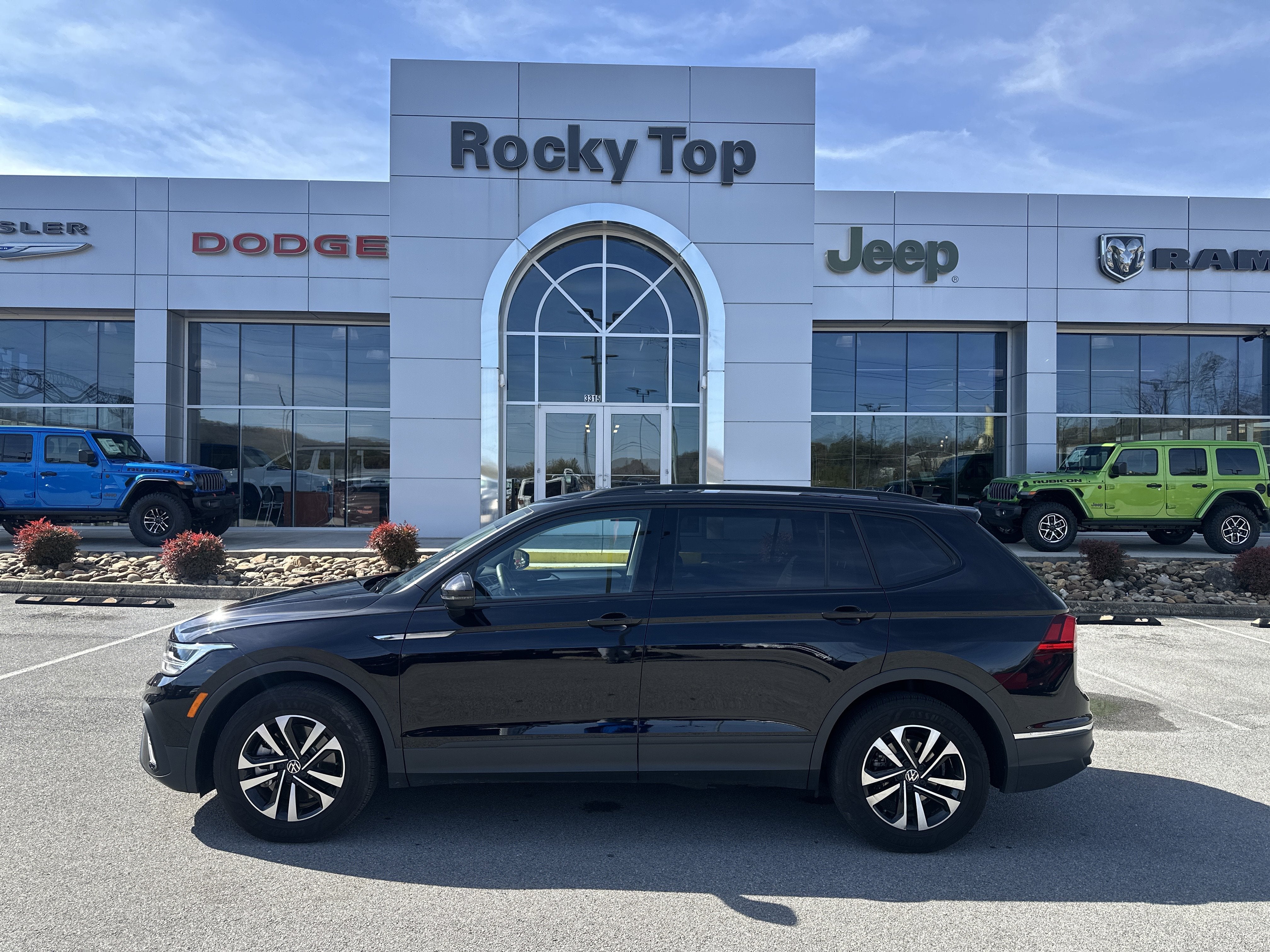 2024 Volkswagen Tiguan 2.0T S