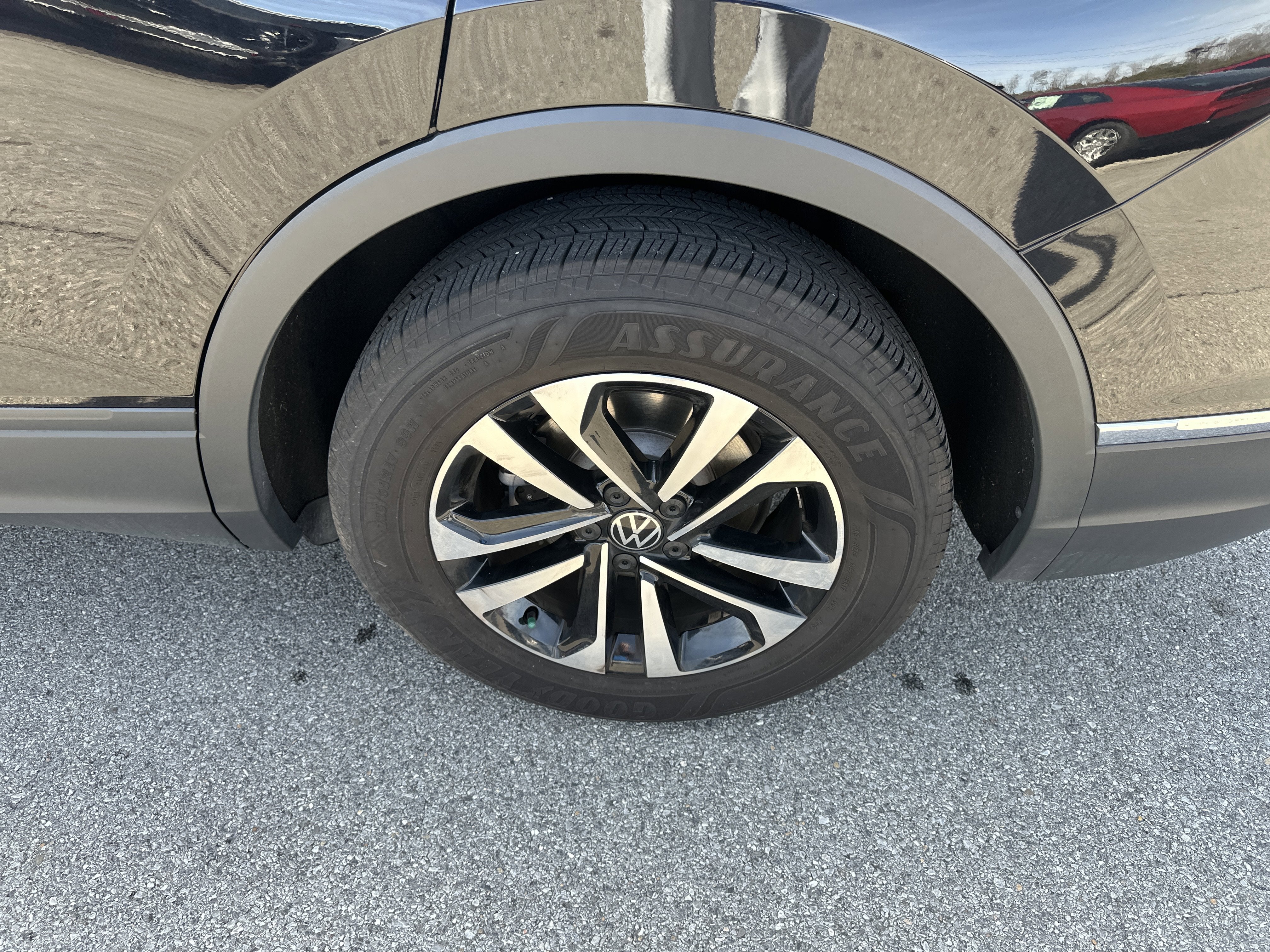 2024 Volkswagen Tiguan 2.0T S