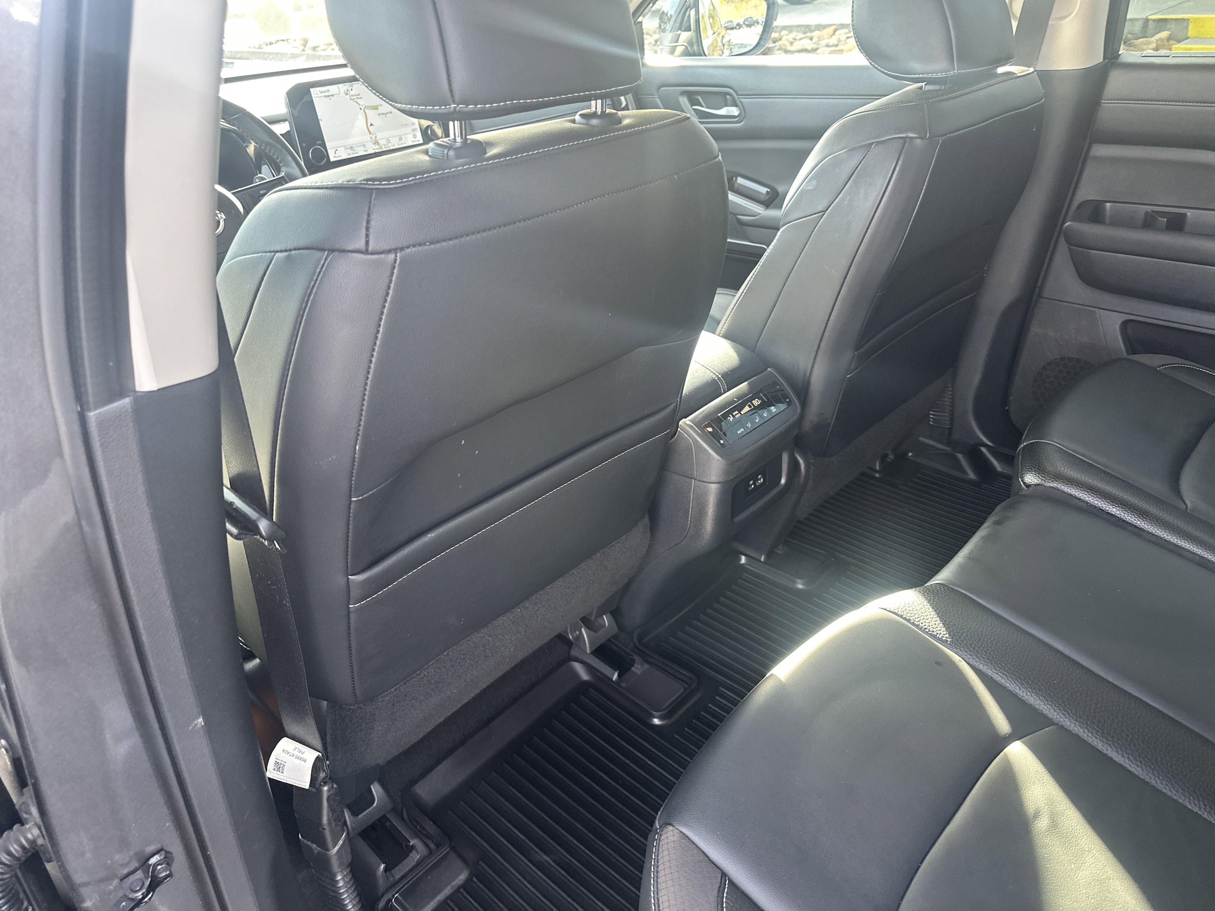 2022 Nissan Pathfinder SL 4WD