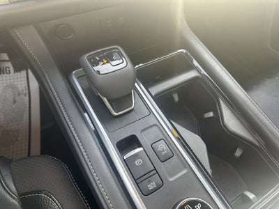 2022 Nissan Pathfinder SL 4WD